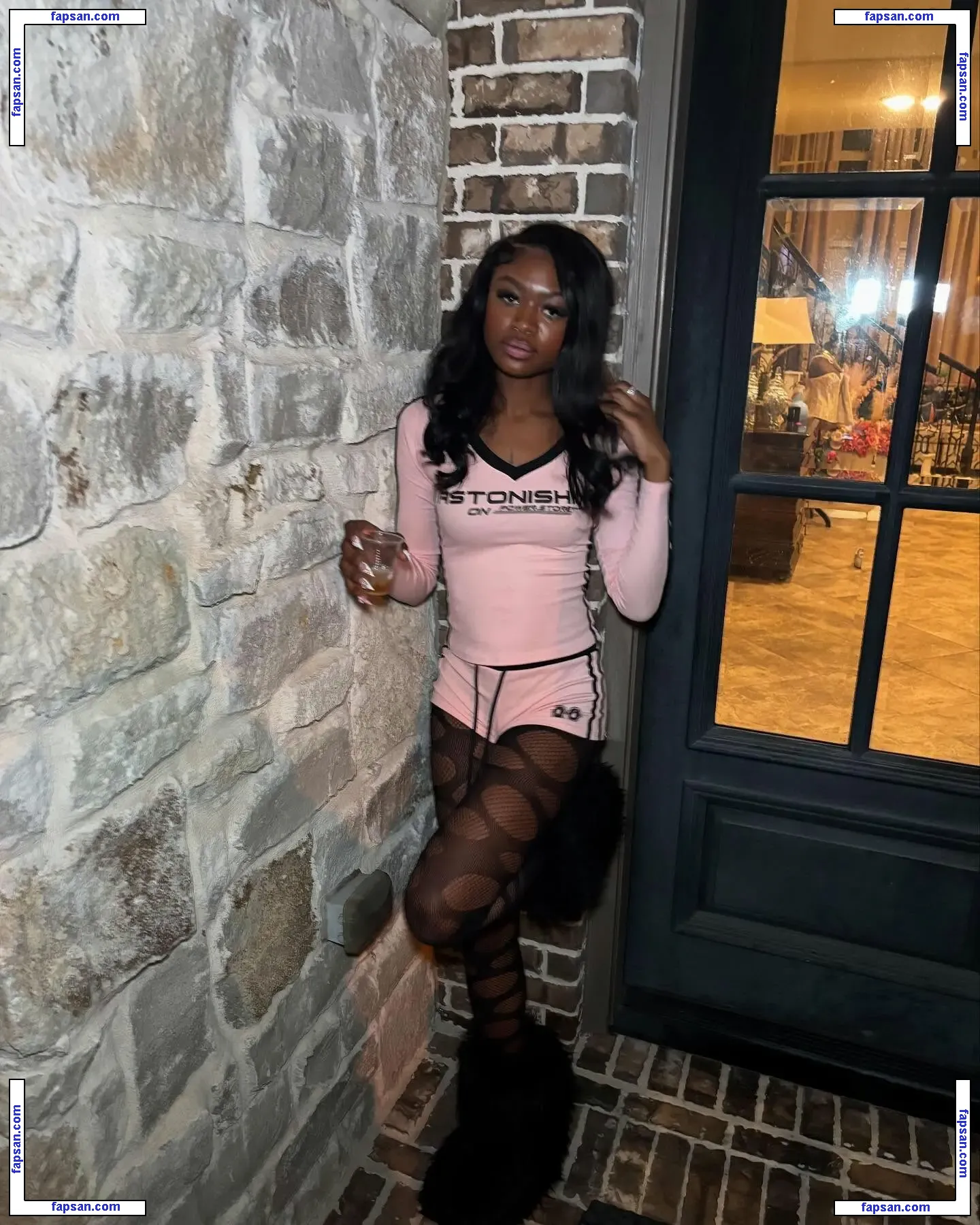 Ocean Barbie голая фото #0002 с Онлифанс