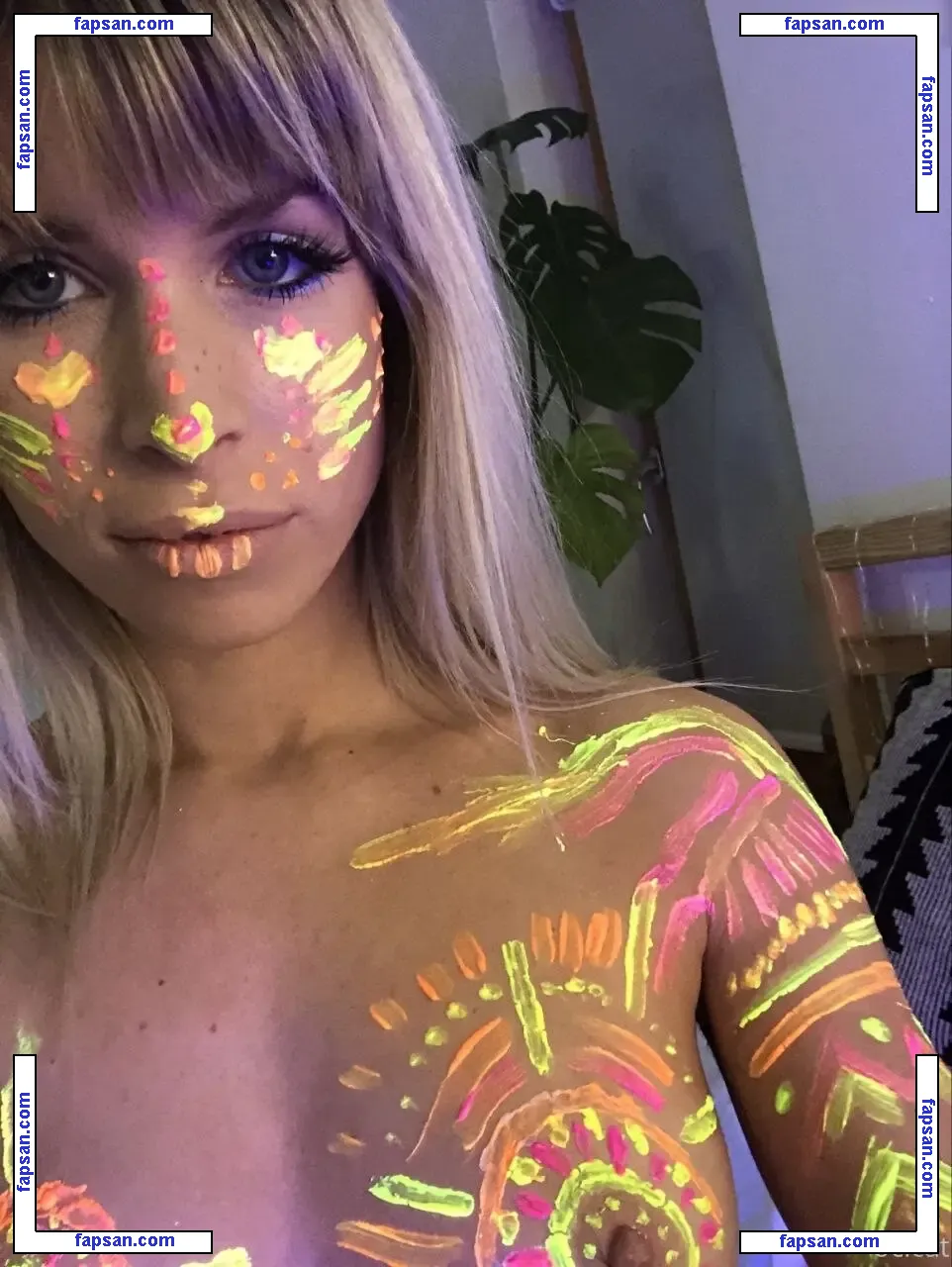 Ocicat nude photo #0141 from OnlyFans