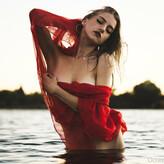 Octavia Red nude #0237