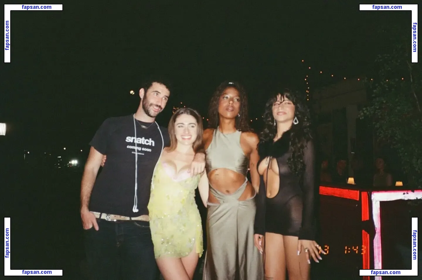 Odessa A’zion голая фото #0061 с Онлифанс