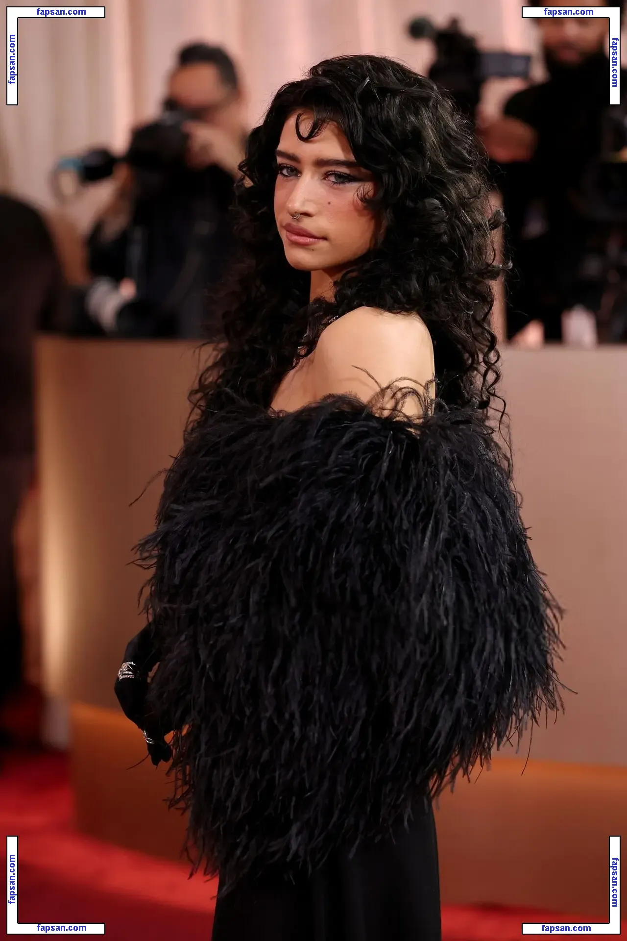 Odessa A’zion голая фото #0104 с Онлифанс