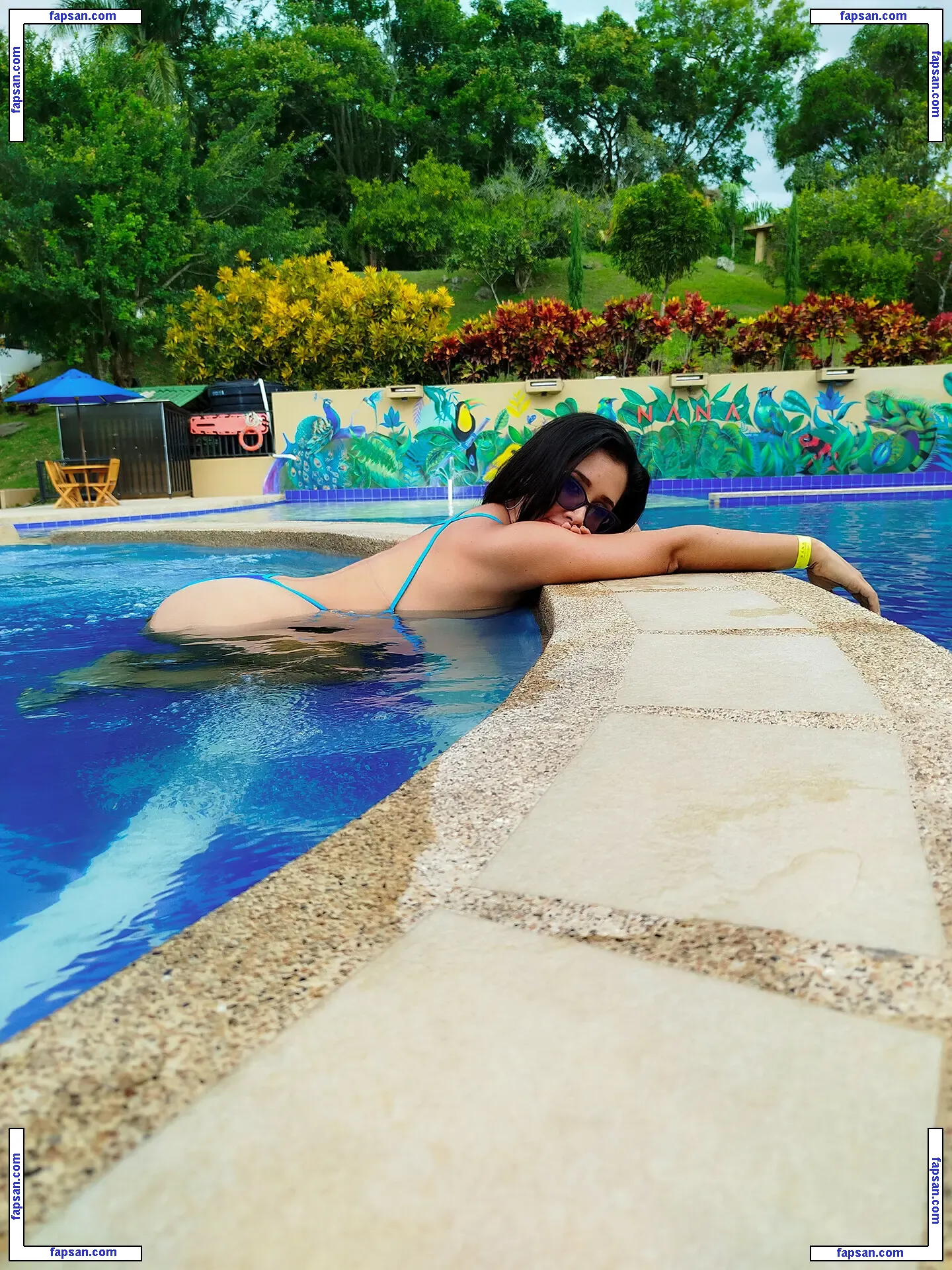 Officefacil nude photo #0254 from OnlyFans