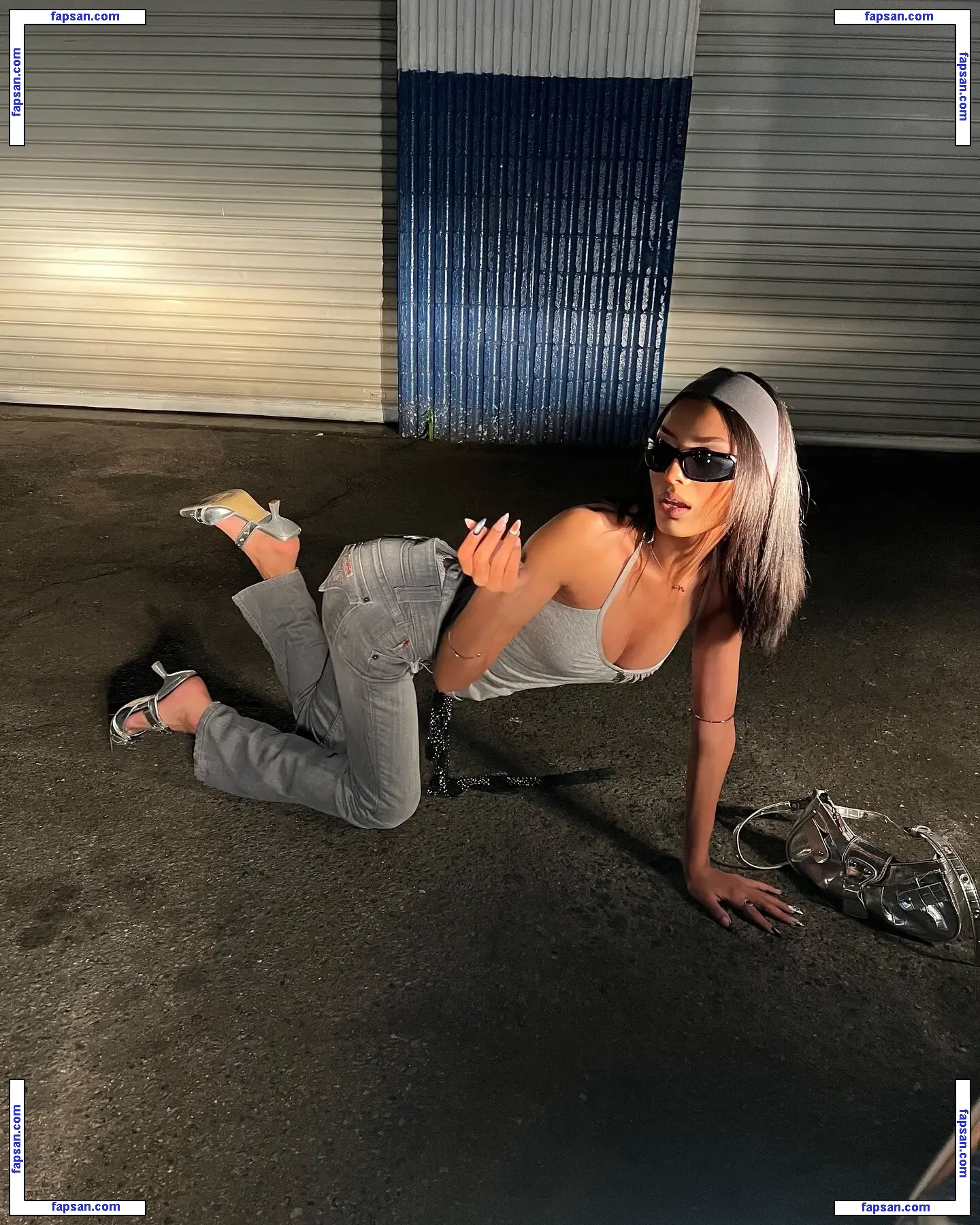 Official.Anaiis nude photo #0069 from OnlyFans