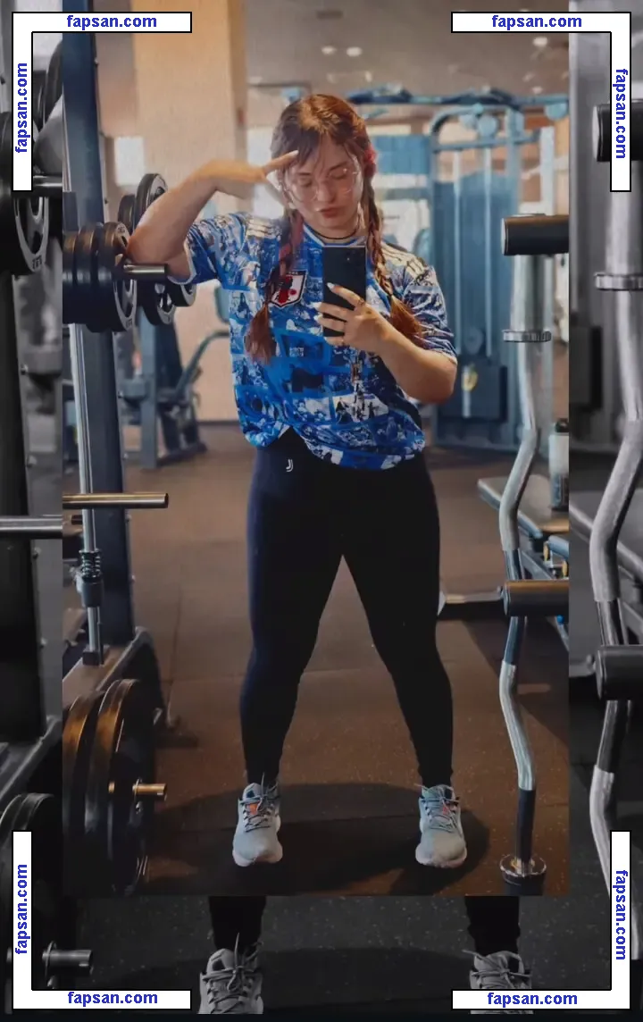 Oisakura nude photo #0004 from OnlyFans