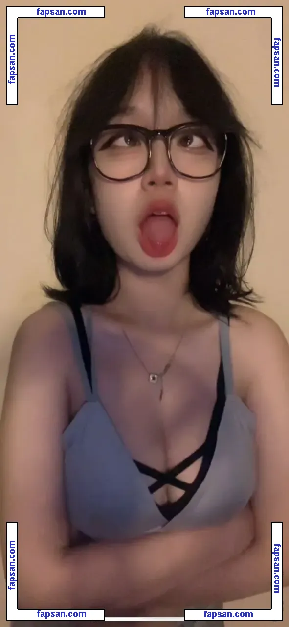 Okiinawaaa nude photo #0001 from OnlyFans