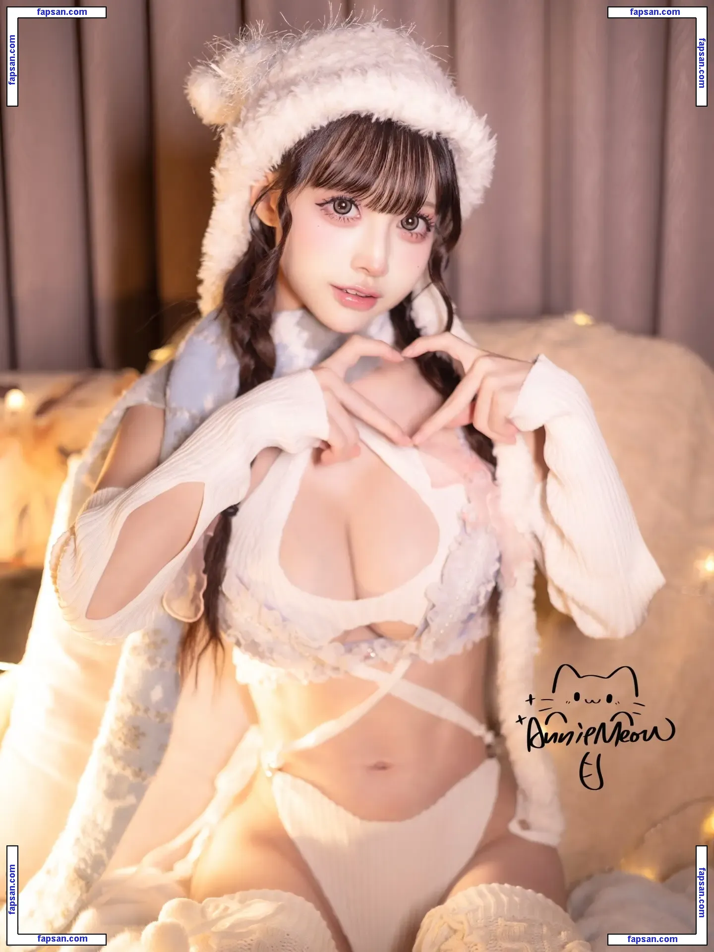 Okita Rinka nude photo #0975 from OnlyFans