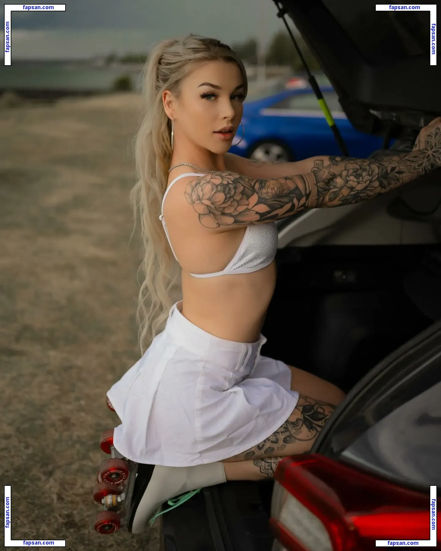 Olive May голая фото #0018 с Онлифанс