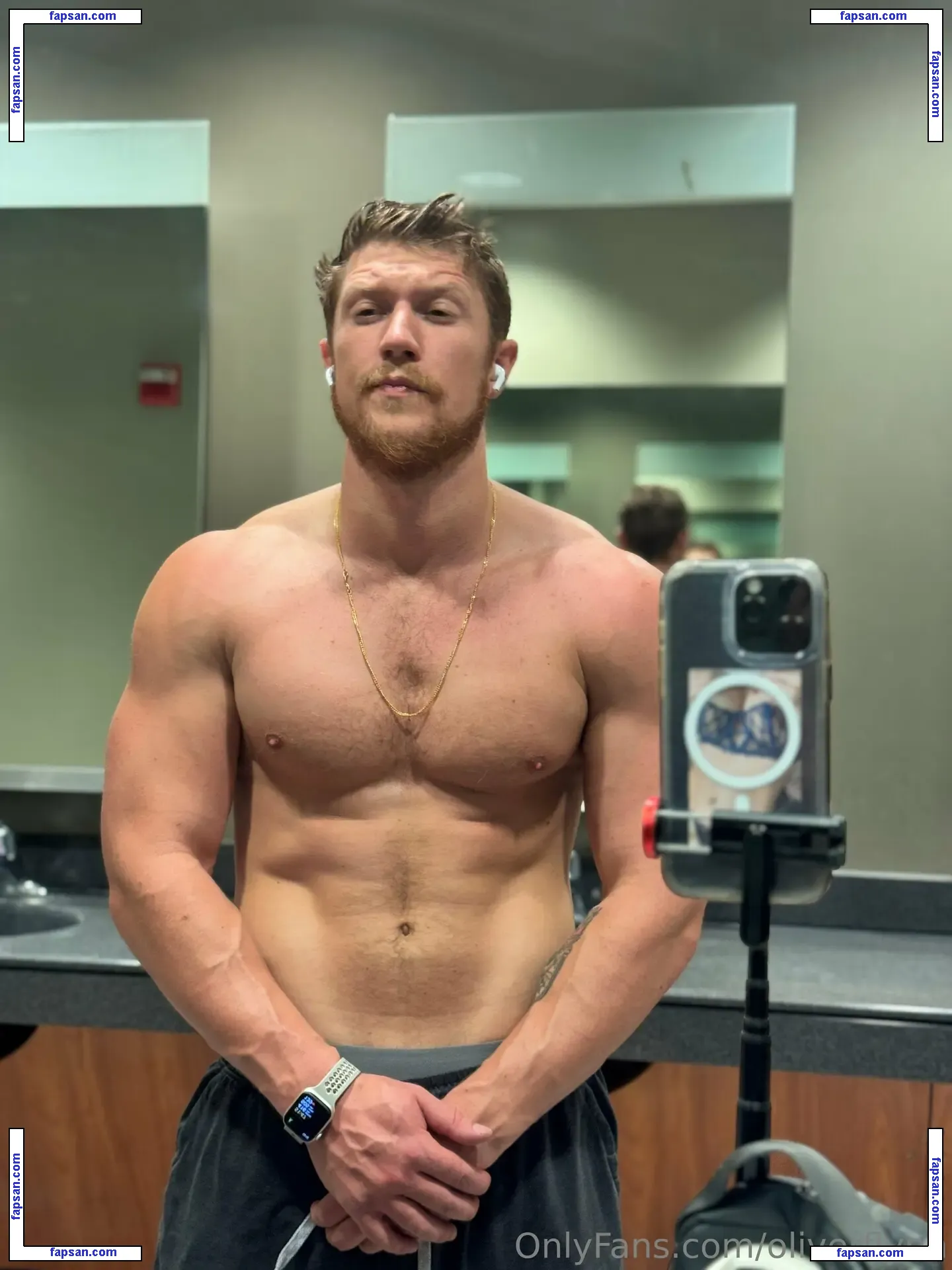 oliverflynn nude photo #0008 from OnlyFans
