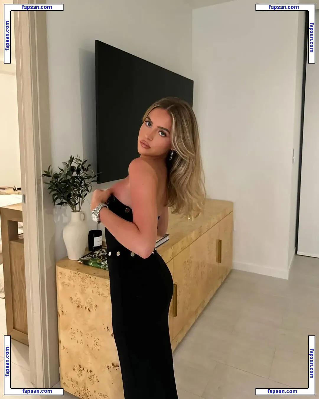 Olivia Chatfield nude photo #0039 from OnlyFans