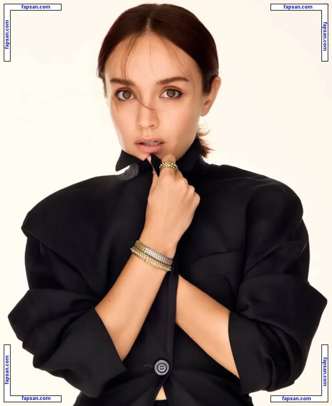Olivia Cooke nude photo #0465 from OnlyFans
