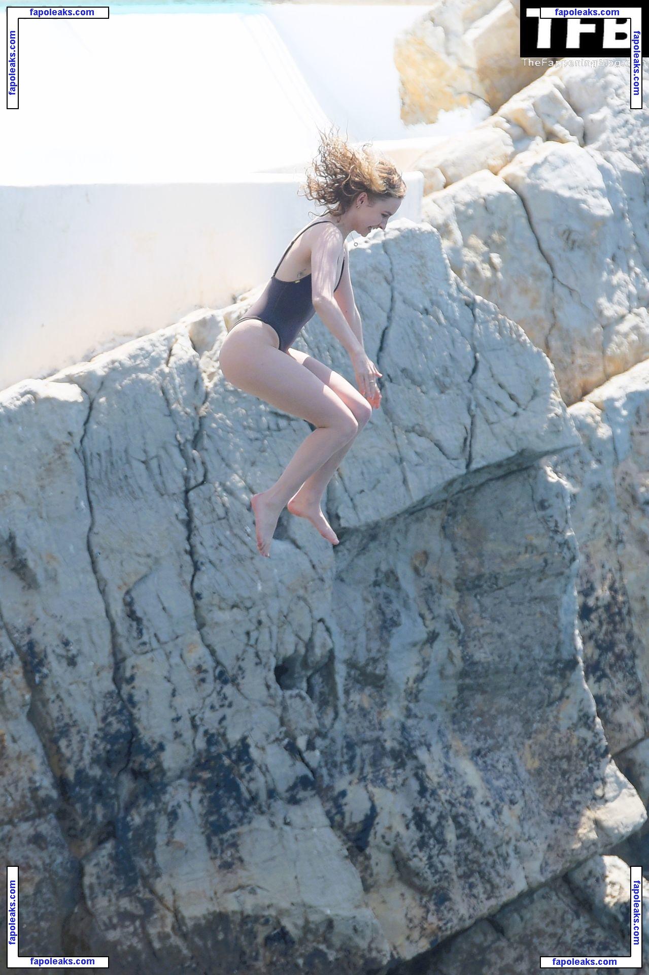 Olivia DeJonge голая фото #0017 с Онлифанс