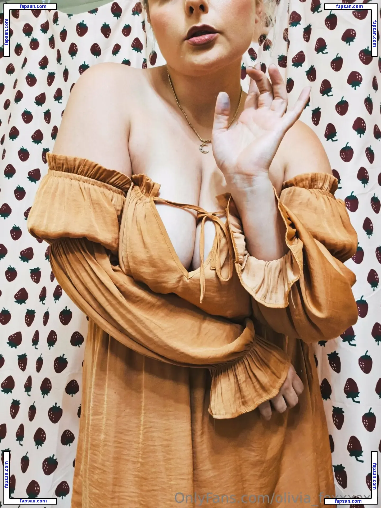 olivia_foxxxoxo nude photo #0003 from OnlyFans