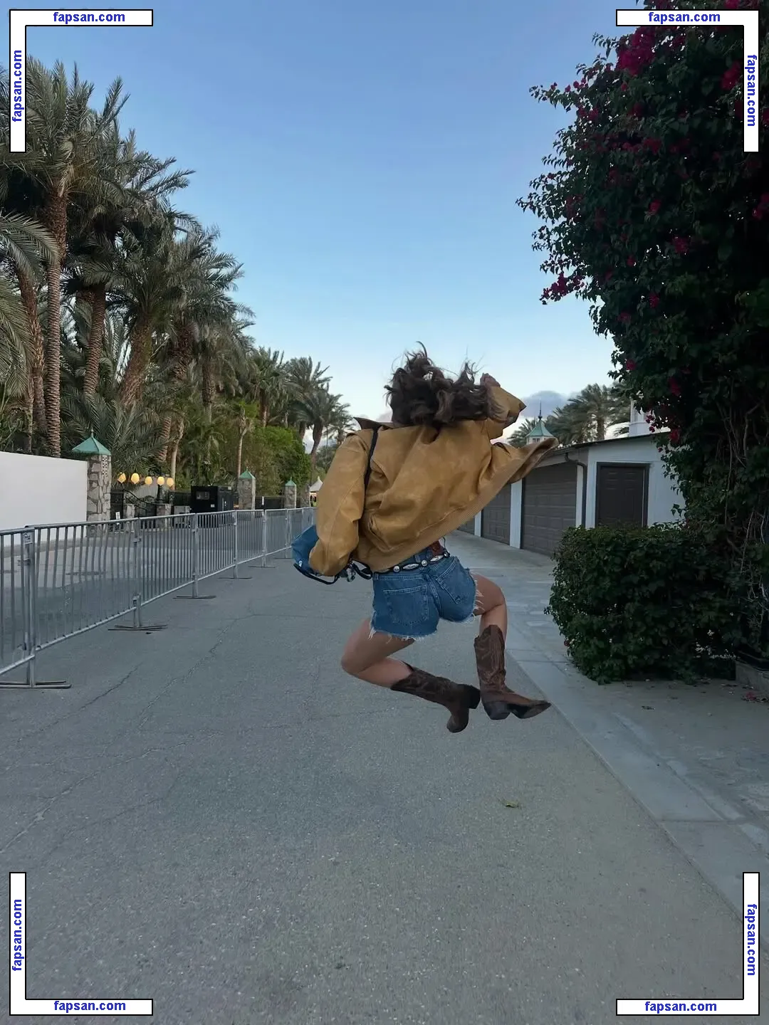 Olivia Holt nude photo #0622 from OnlyFans