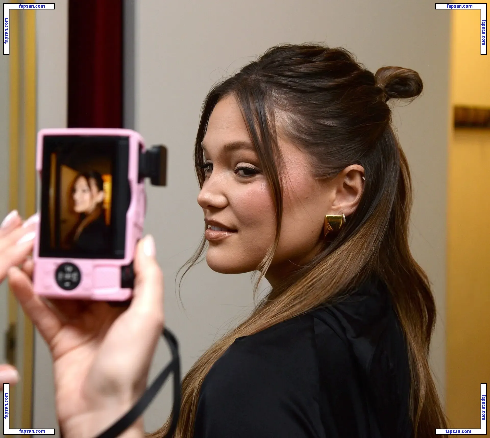 Olivia Holt nude photo #0654 from OnlyFans