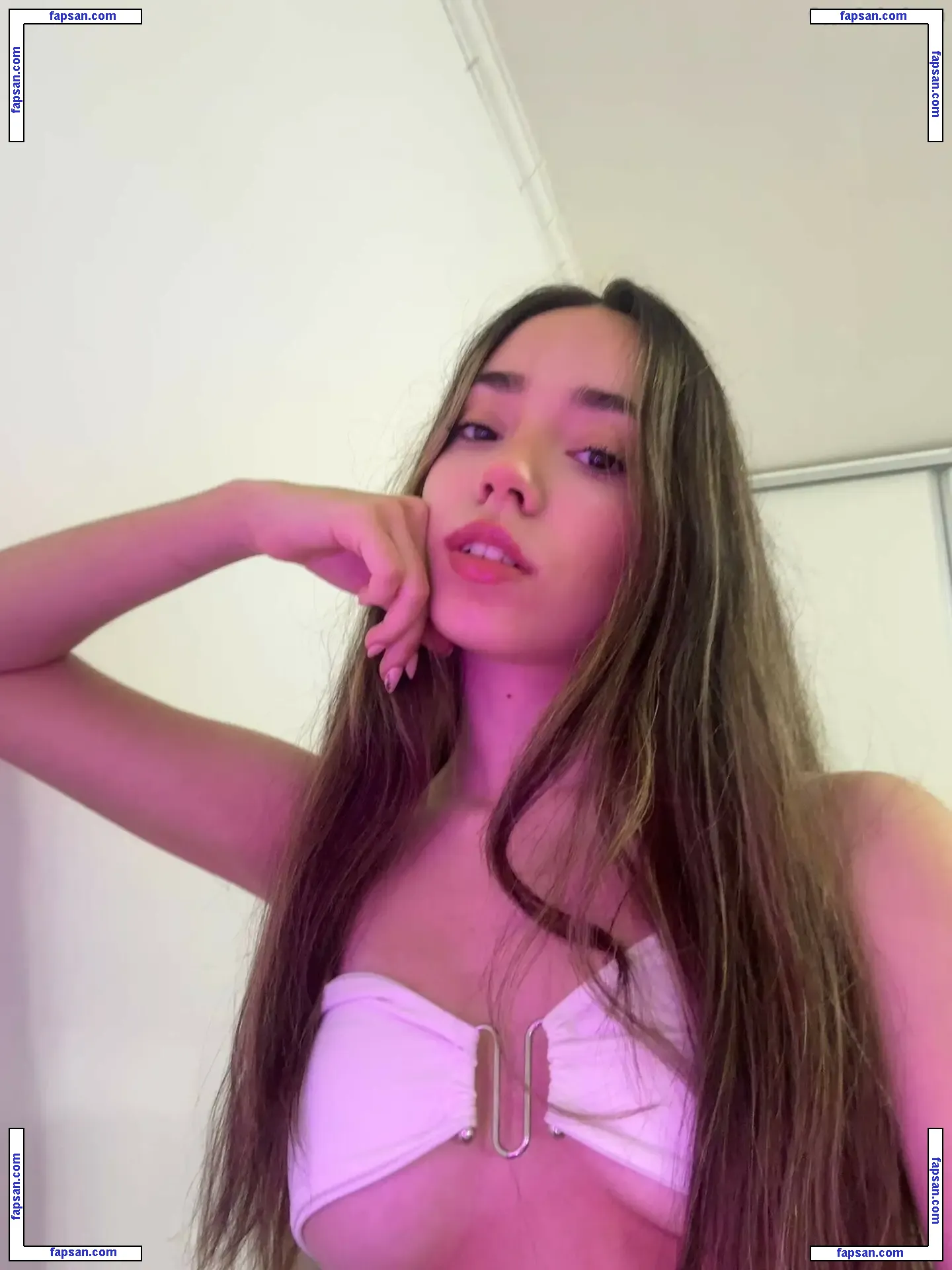 Olivia nude photo #0081 from OnlyFans