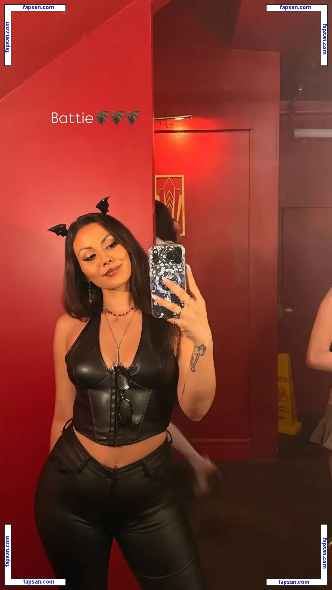 Olivia Olson голая фото #0010 с Онлифанс