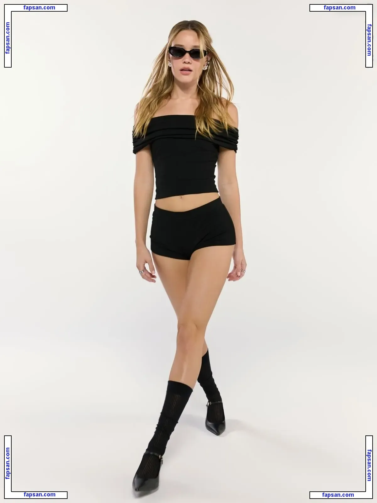 Olivia Ponton nude photo #1890 from OnlyFans