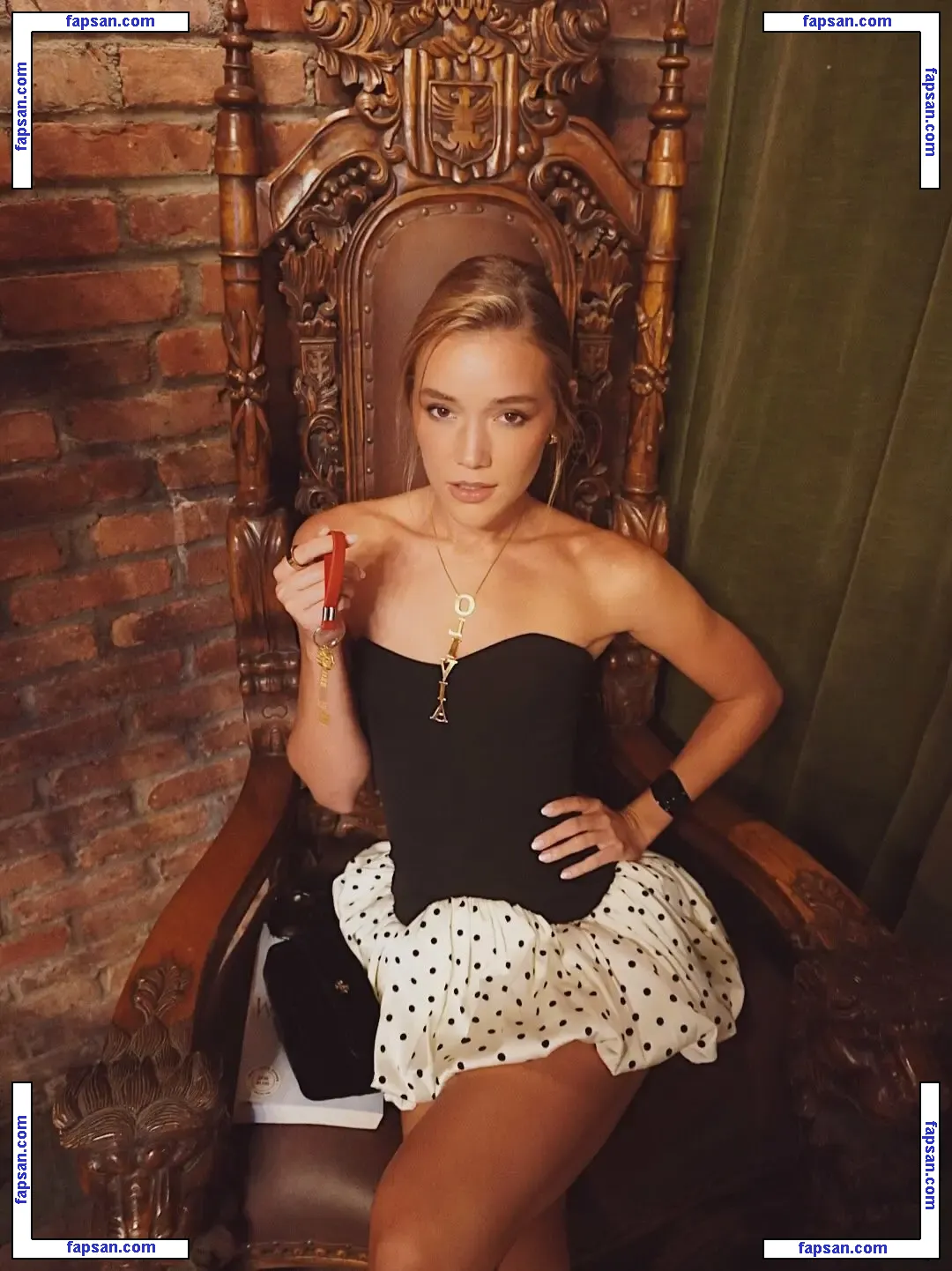 Olivia Ponton nude photo #1990 from OnlyFans