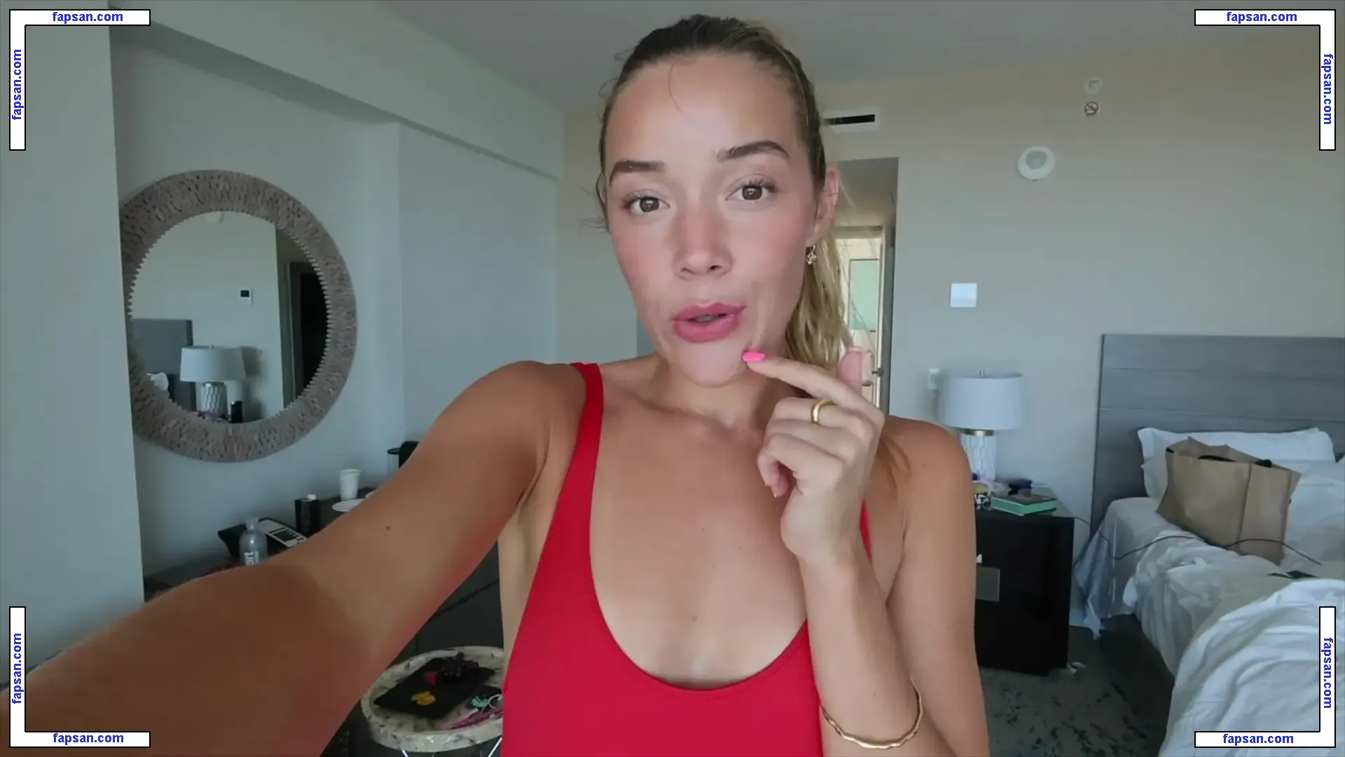 Olivia Ponton nude photo #2053 from OnlyFans