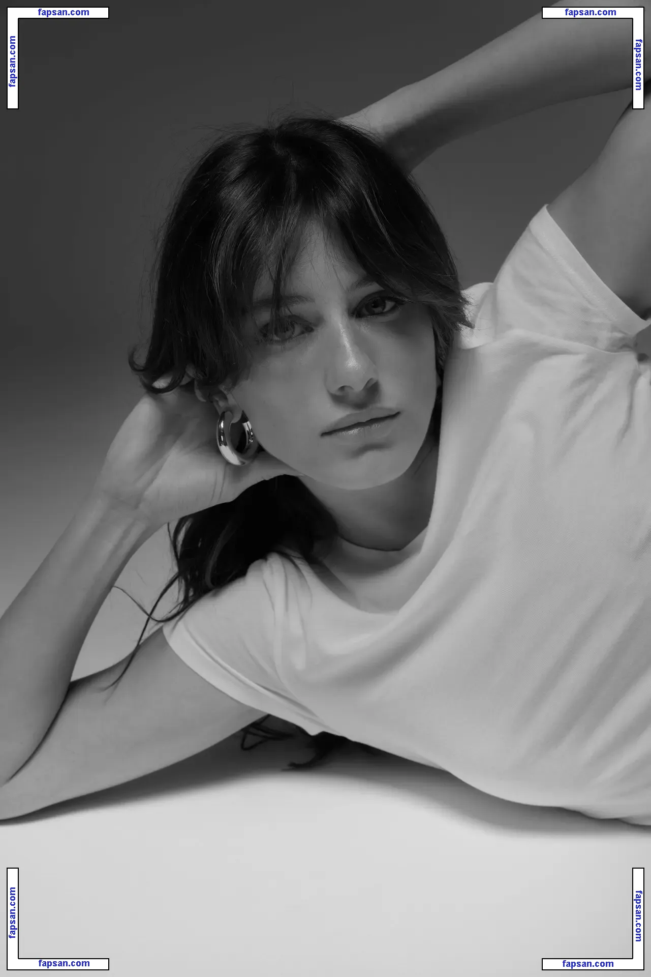 Olivia Rouyer nude photo #0007 from OnlyFans