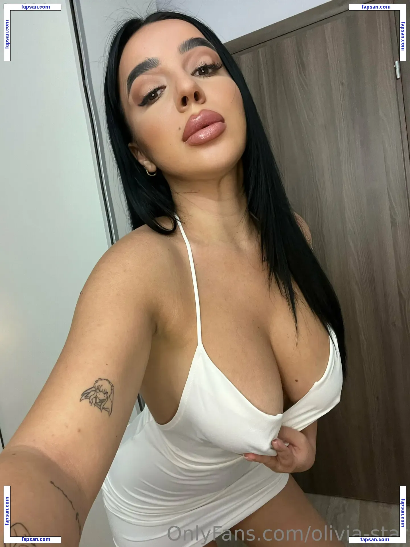 olivia-star nude photo #0004 from OnlyFans