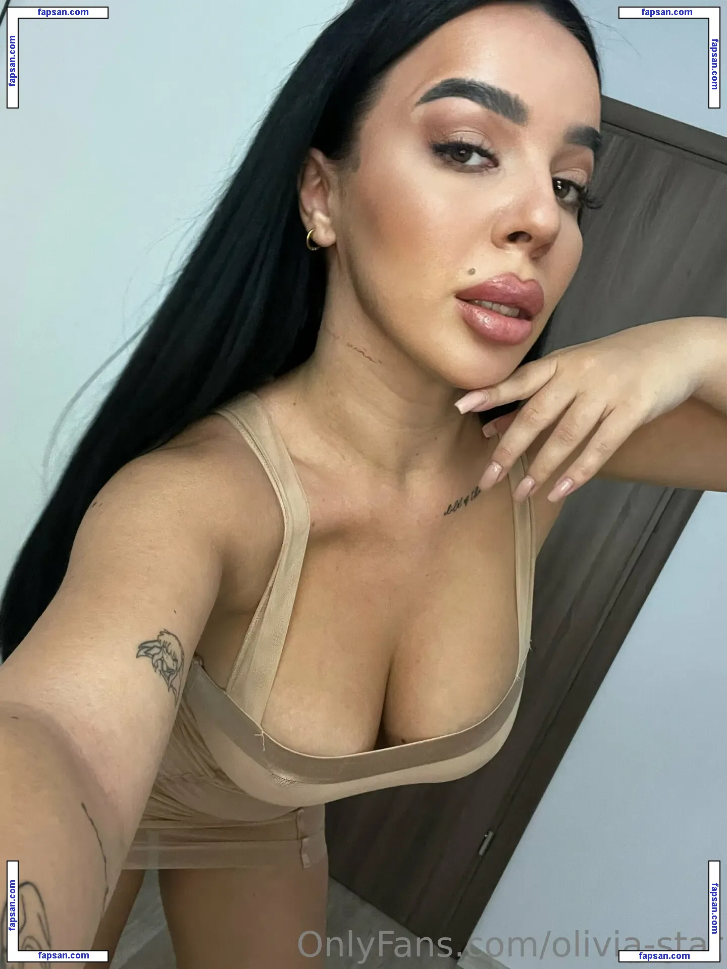 olivia-star nude photo #0008 from OnlyFans