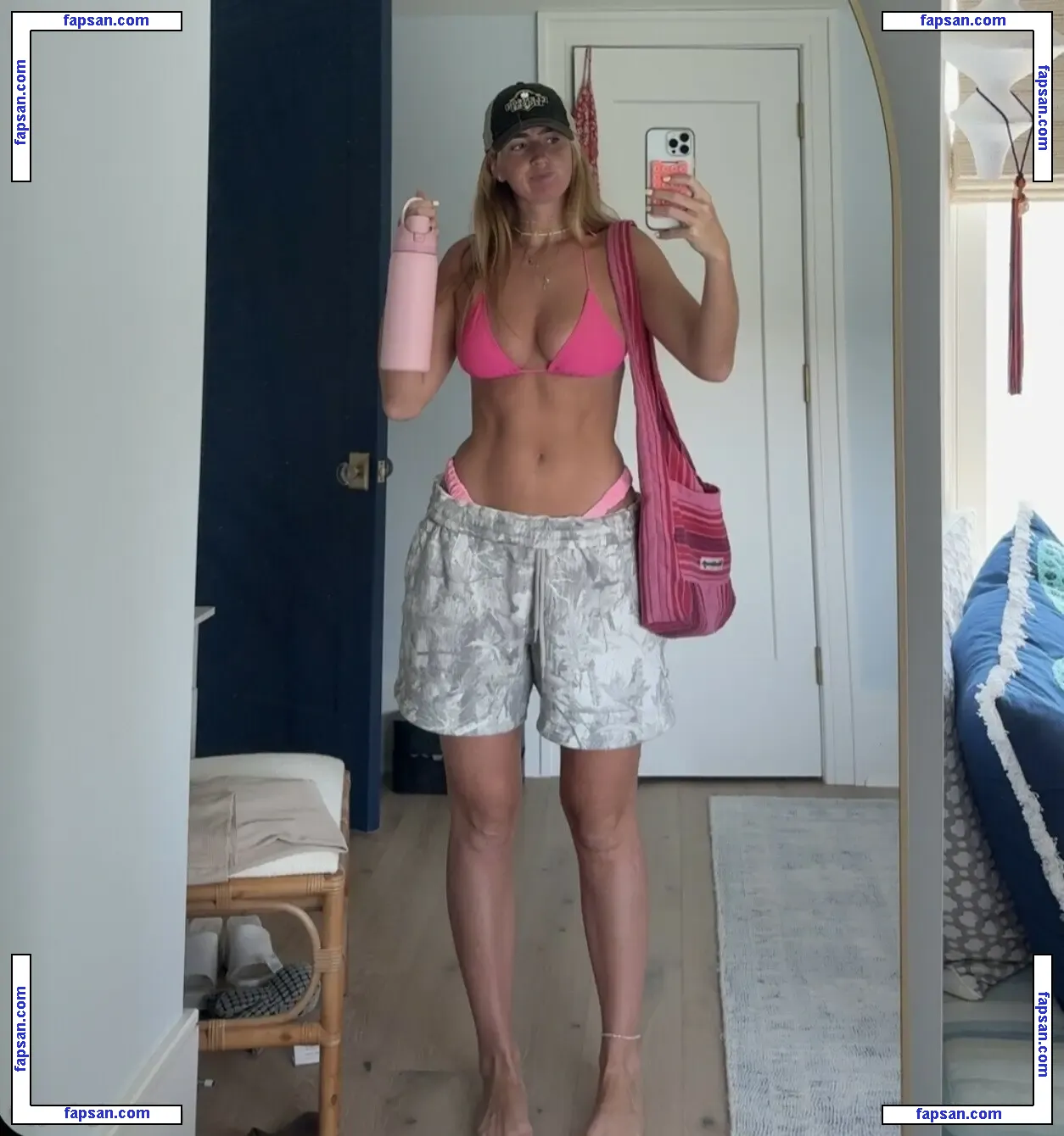 oliviaadumontt nude photo #0001 from OnlyFans