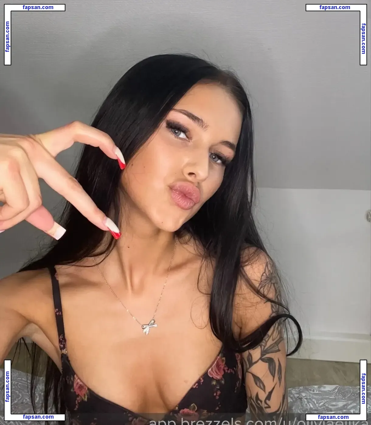 Oliviaelika nude photo #0004 from OnlyFans