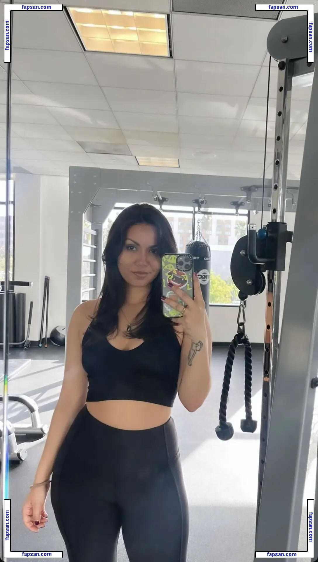 oliviaroseolson nude photo #0003 from OnlyFans