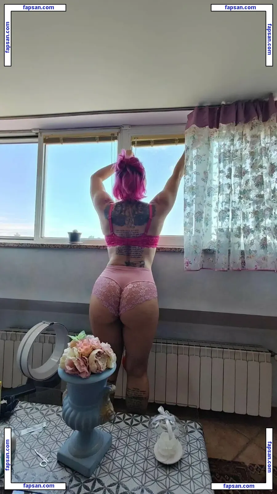 Olly Esse nude photo #0034 from OnlyFans