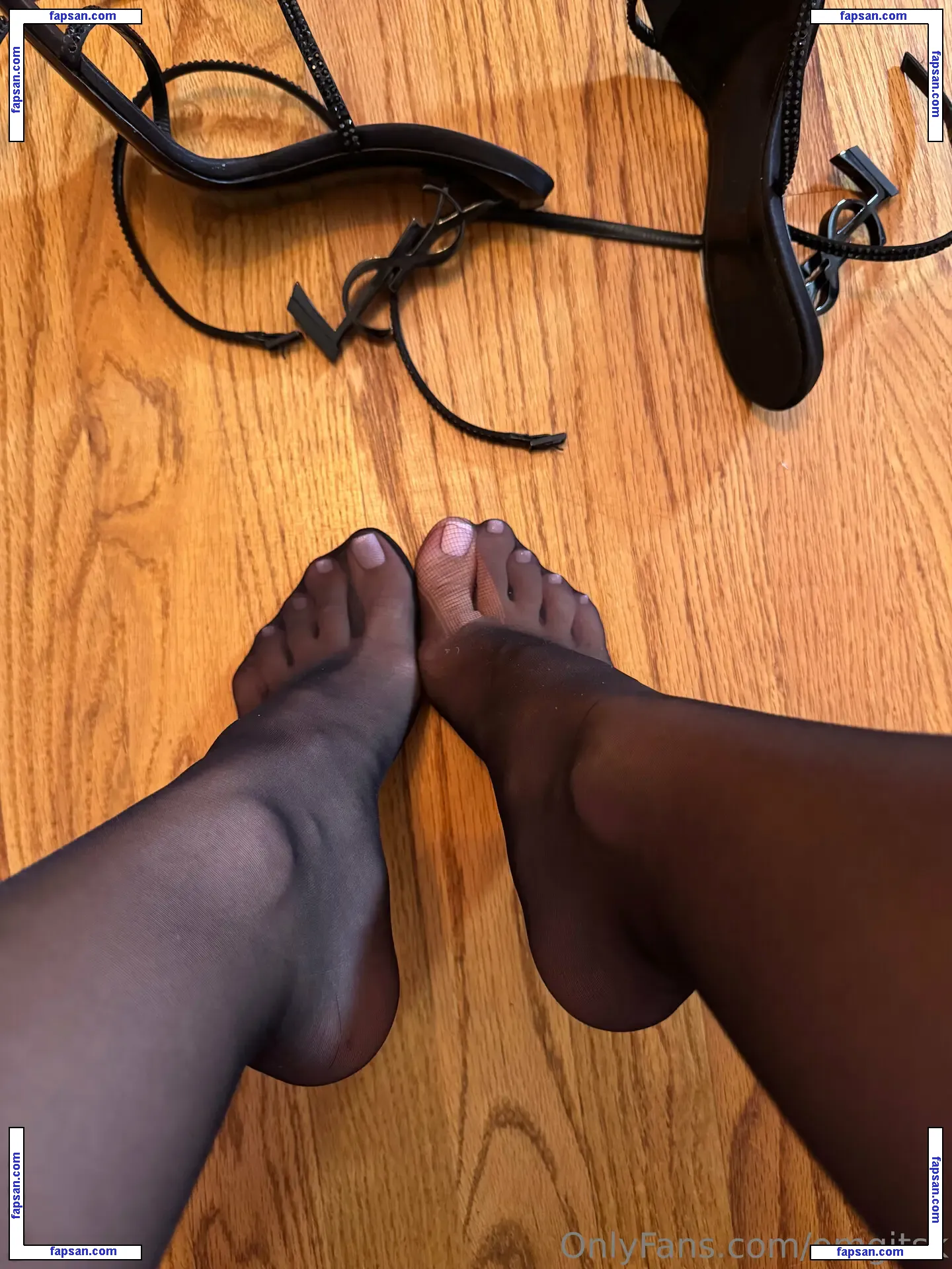 omgitsk голая фото #0003 с Онлифанс