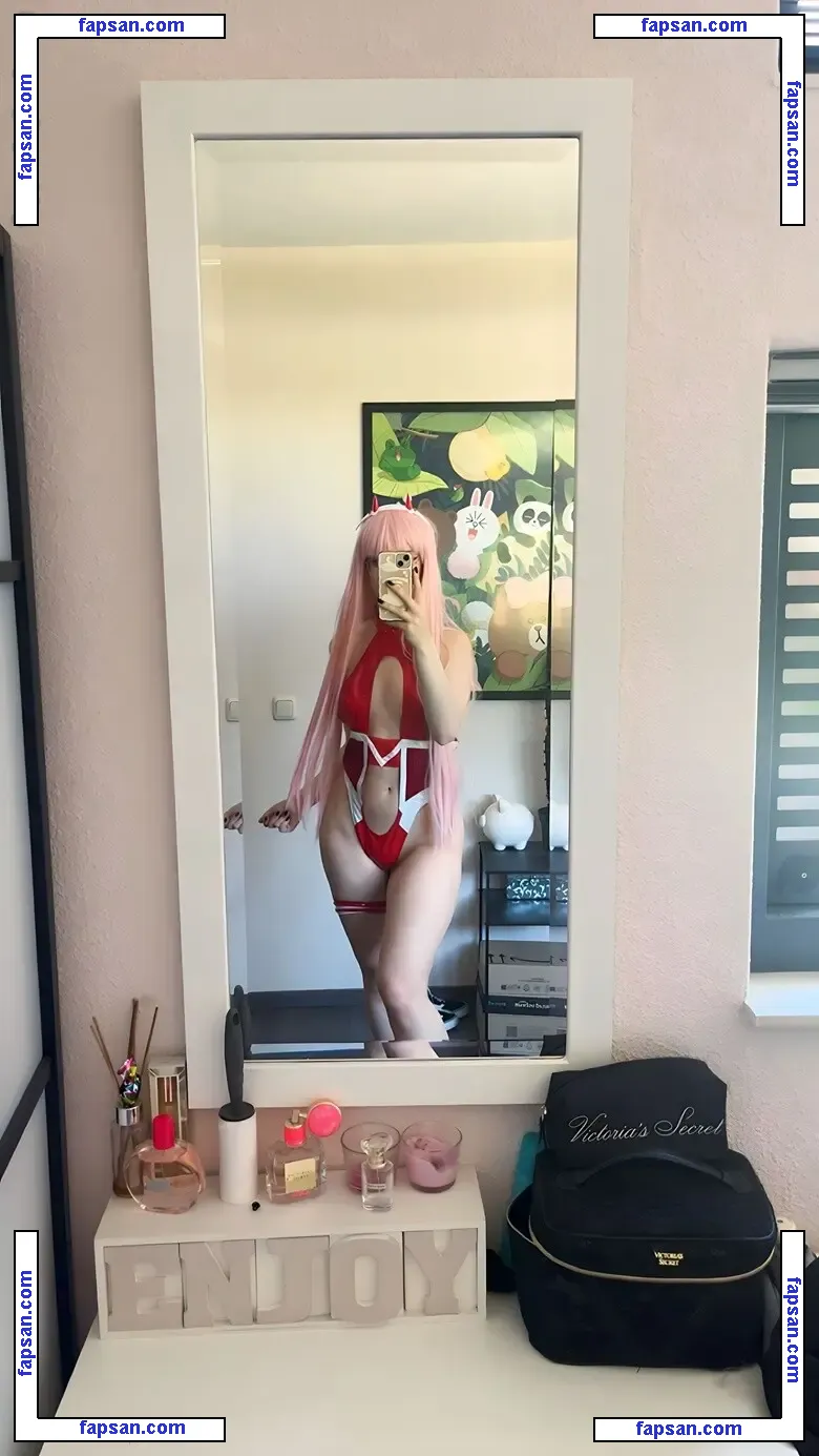 OMGPopx nude photo #0026 from OnlyFans