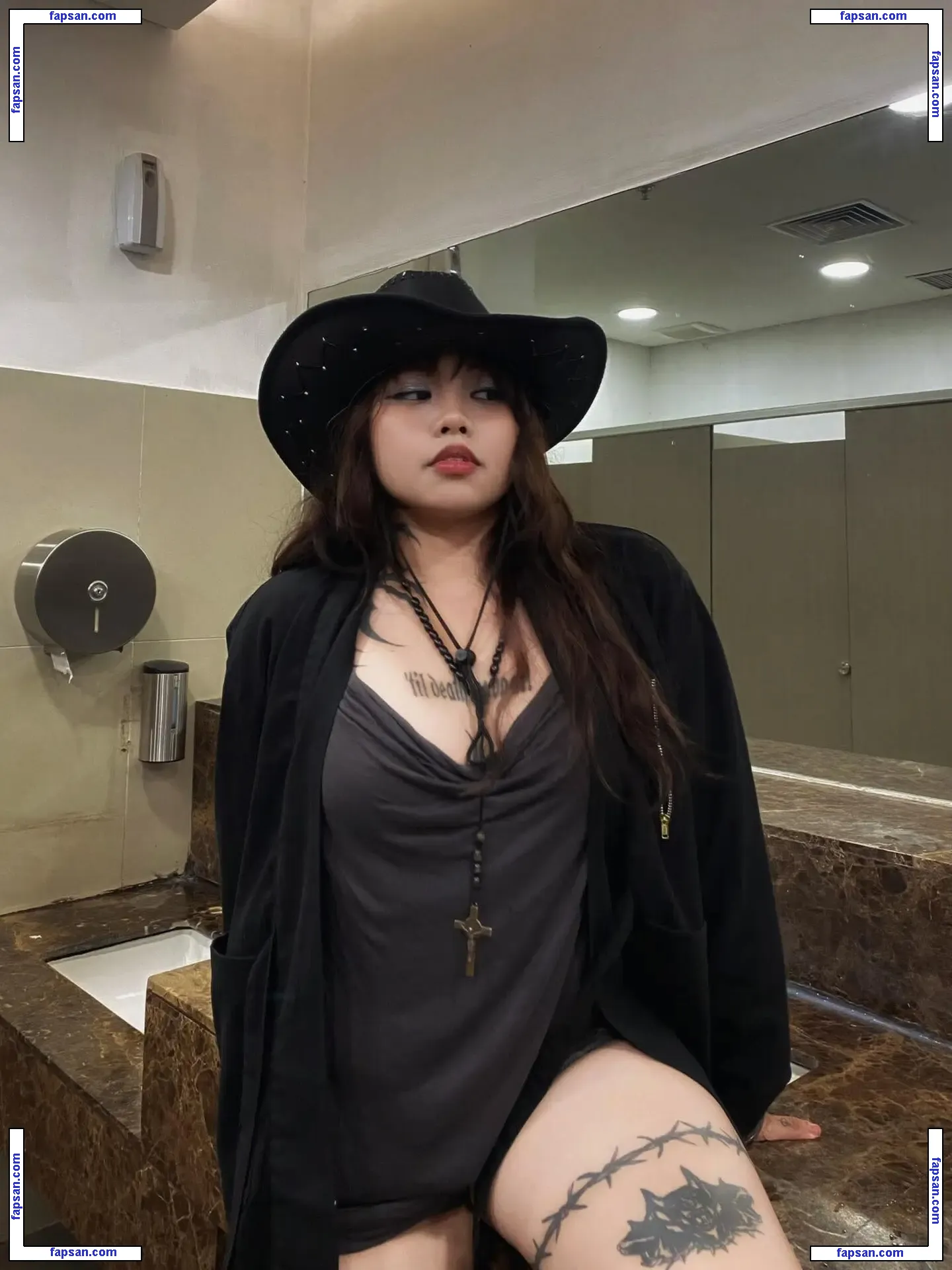 on1ashie nude photo #0068 from OnlyFans