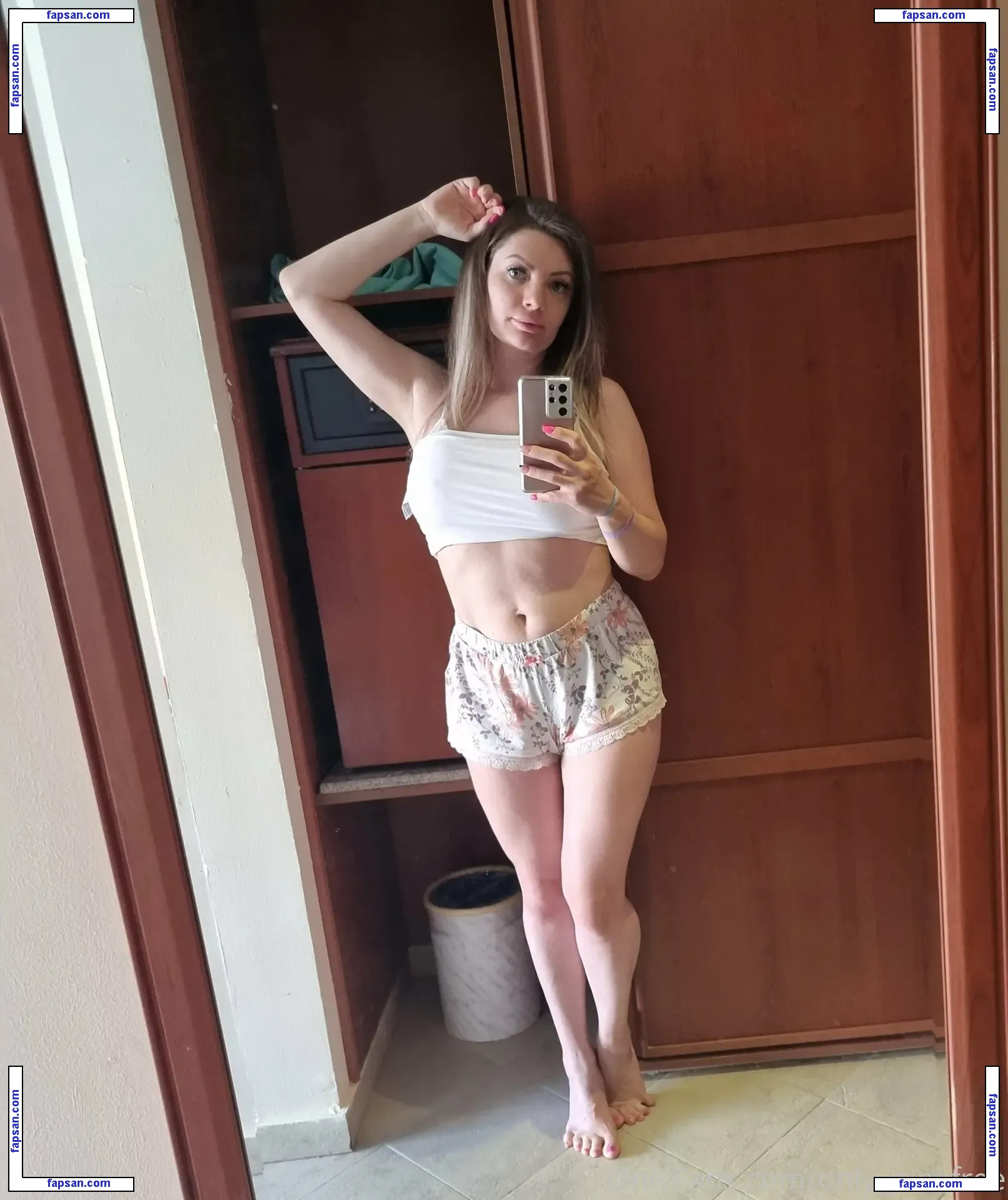 only_pinkfree nude photo #0005 from OnlyFans