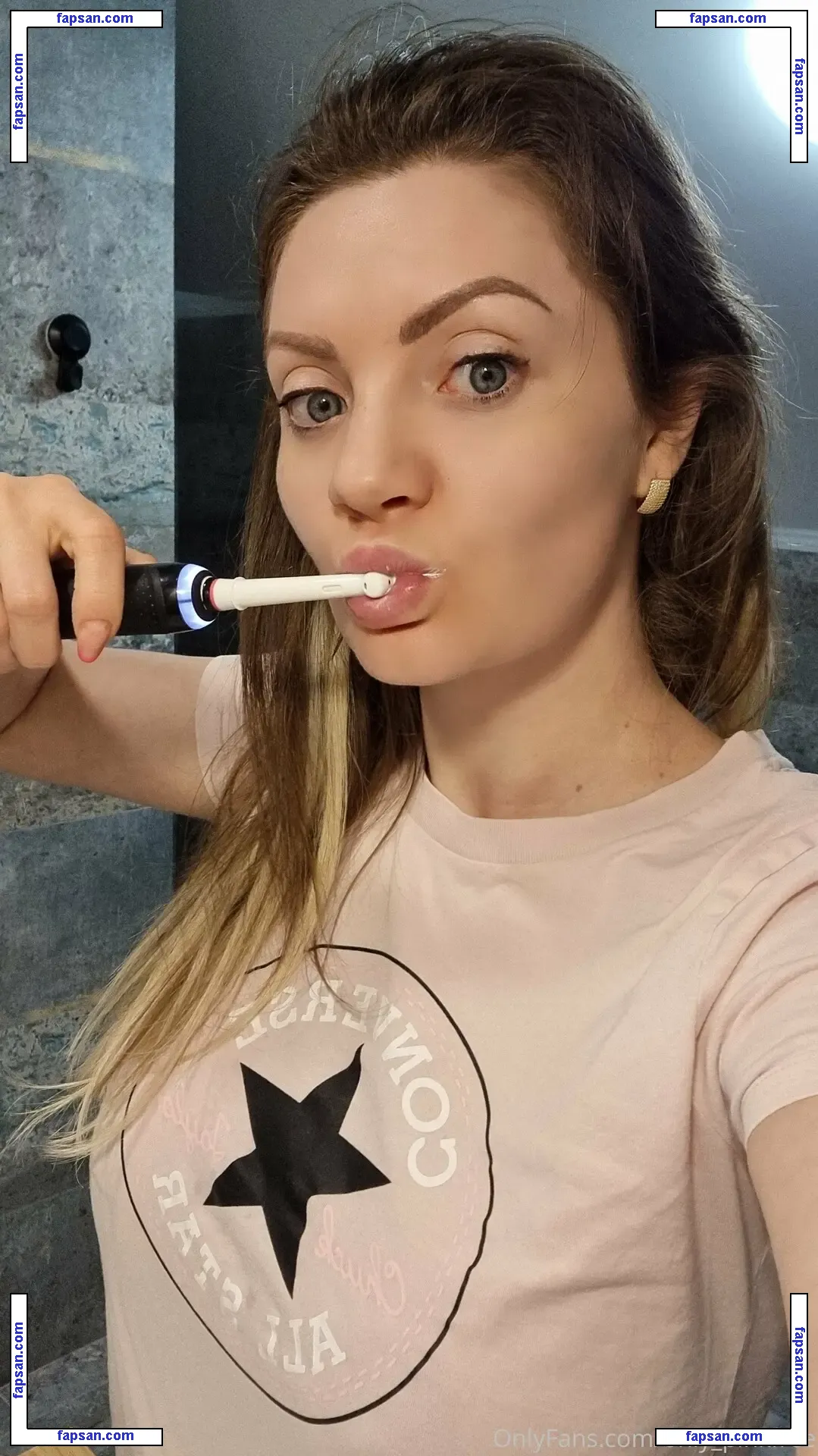 only_pinkfree nude photo #0021 from OnlyFans