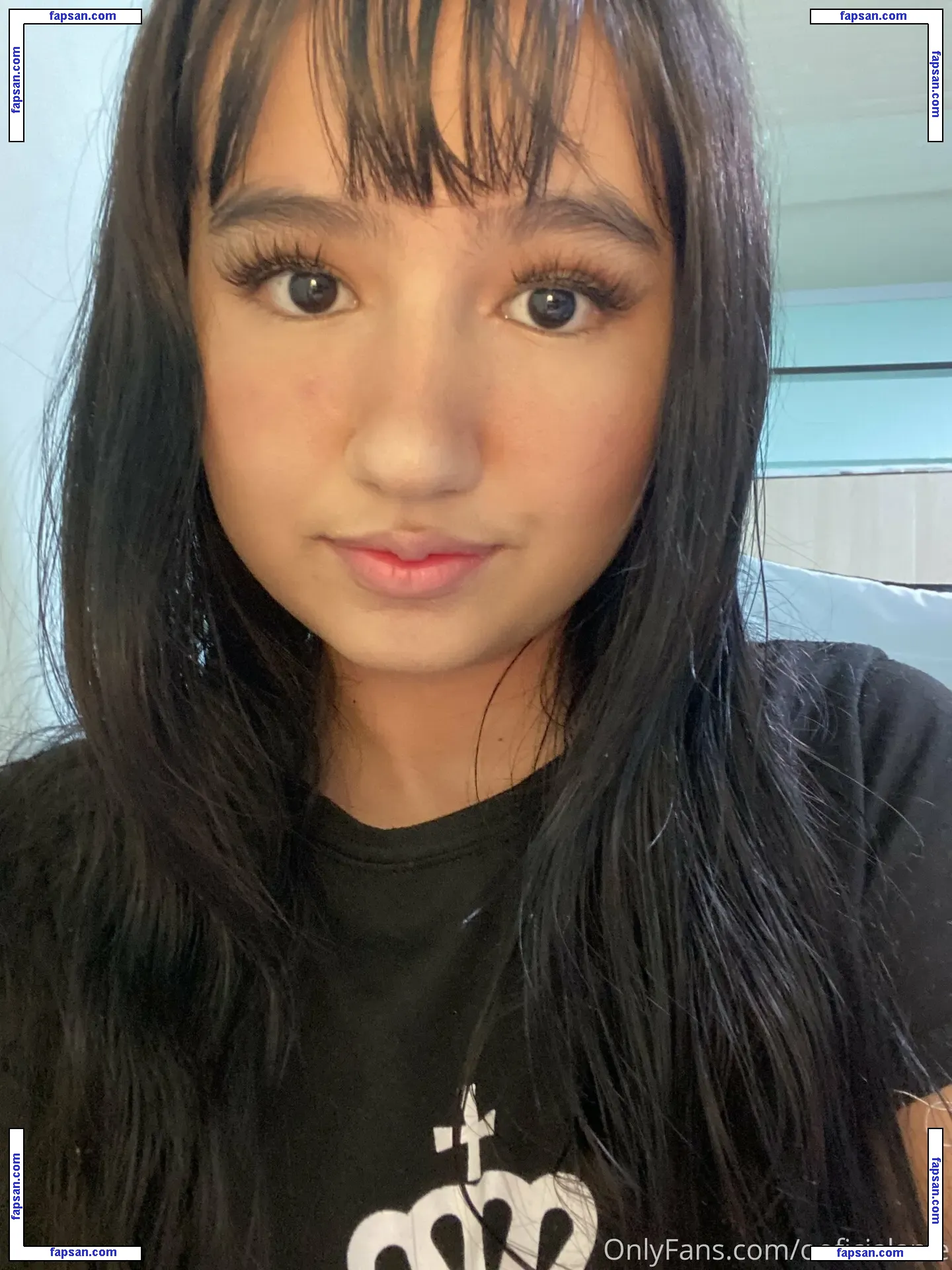 ooficialanie nude photo #0025 from OnlyFans