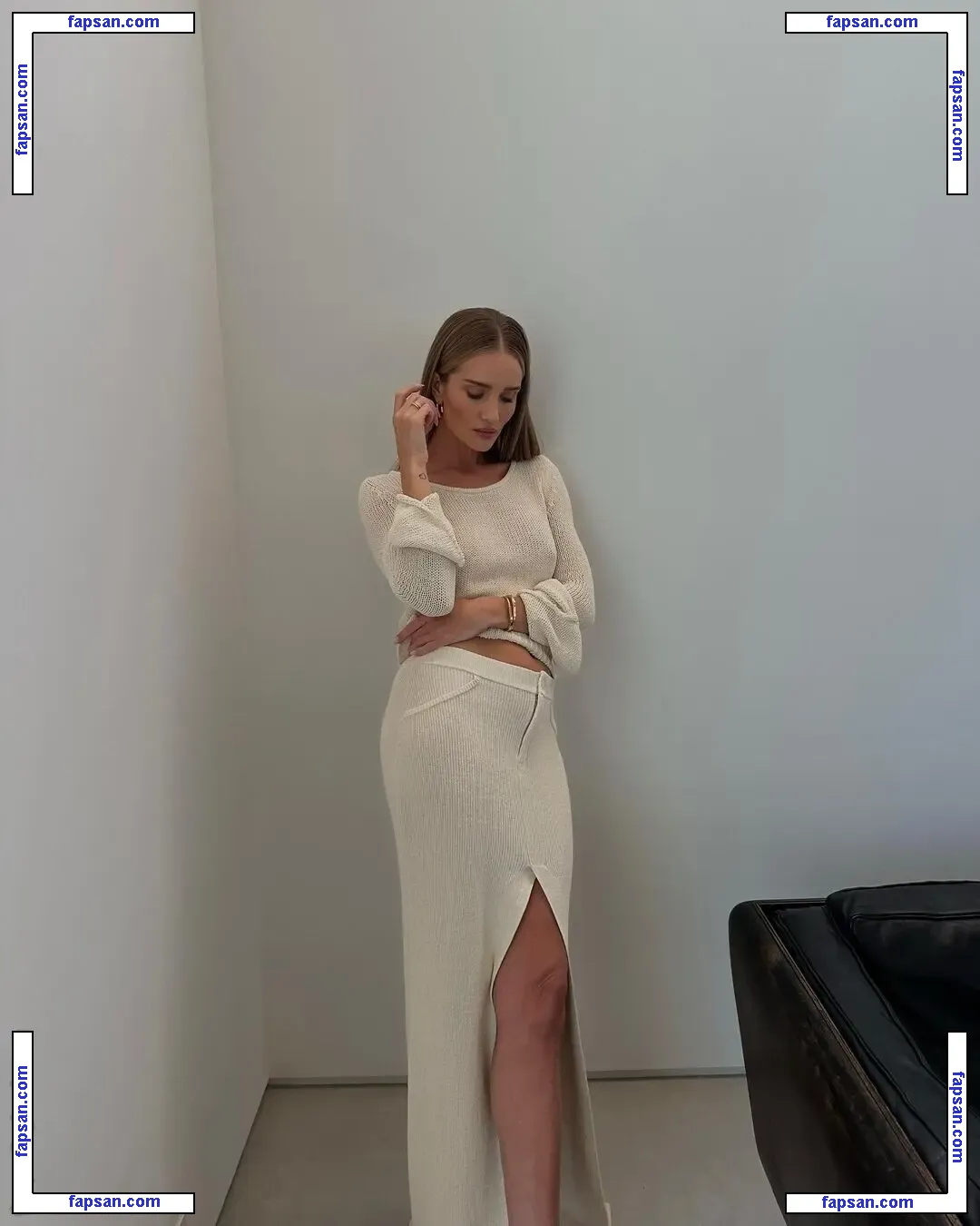 OOPS!!! International nude photo #2316 from OnlyFans