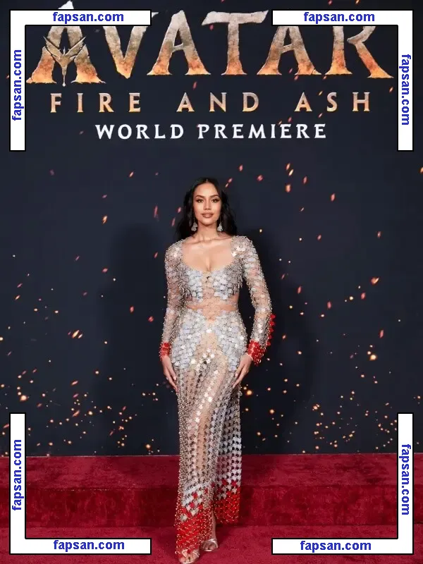 Opal Suchata nude photo #0003 from OnlyFans