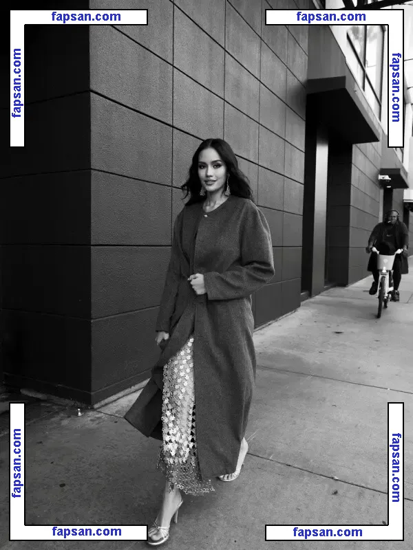 Opal Suchata nude photo #0006 from OnlyFans