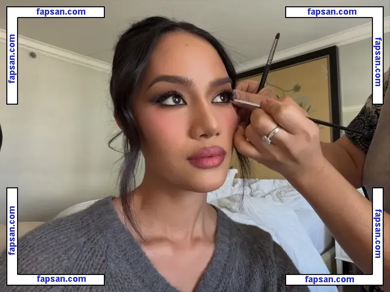 Opal Suchata nude photo #0008 from OnlyFans