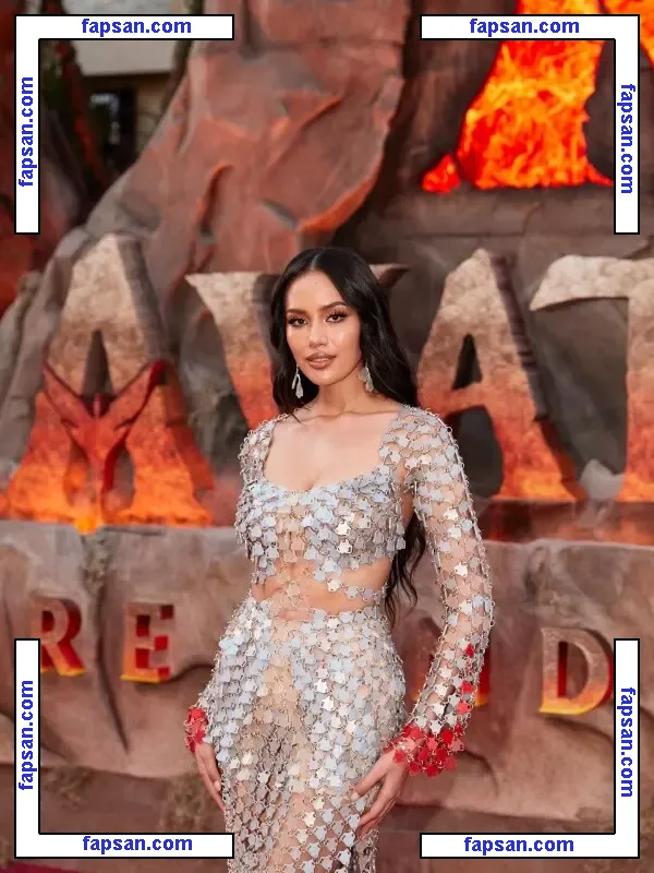 Opal Suchata nude photo #0015 from OnlyFans