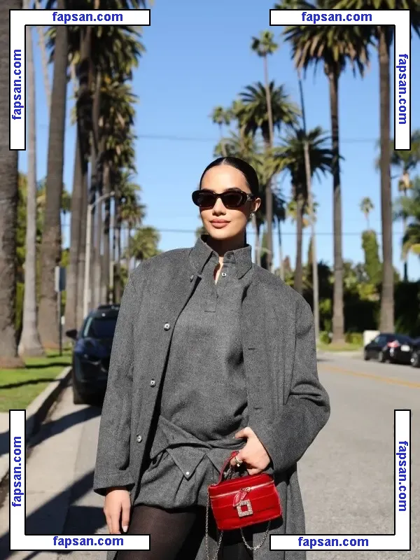 Opal Suchata nude photo #0017 from OnlyFans