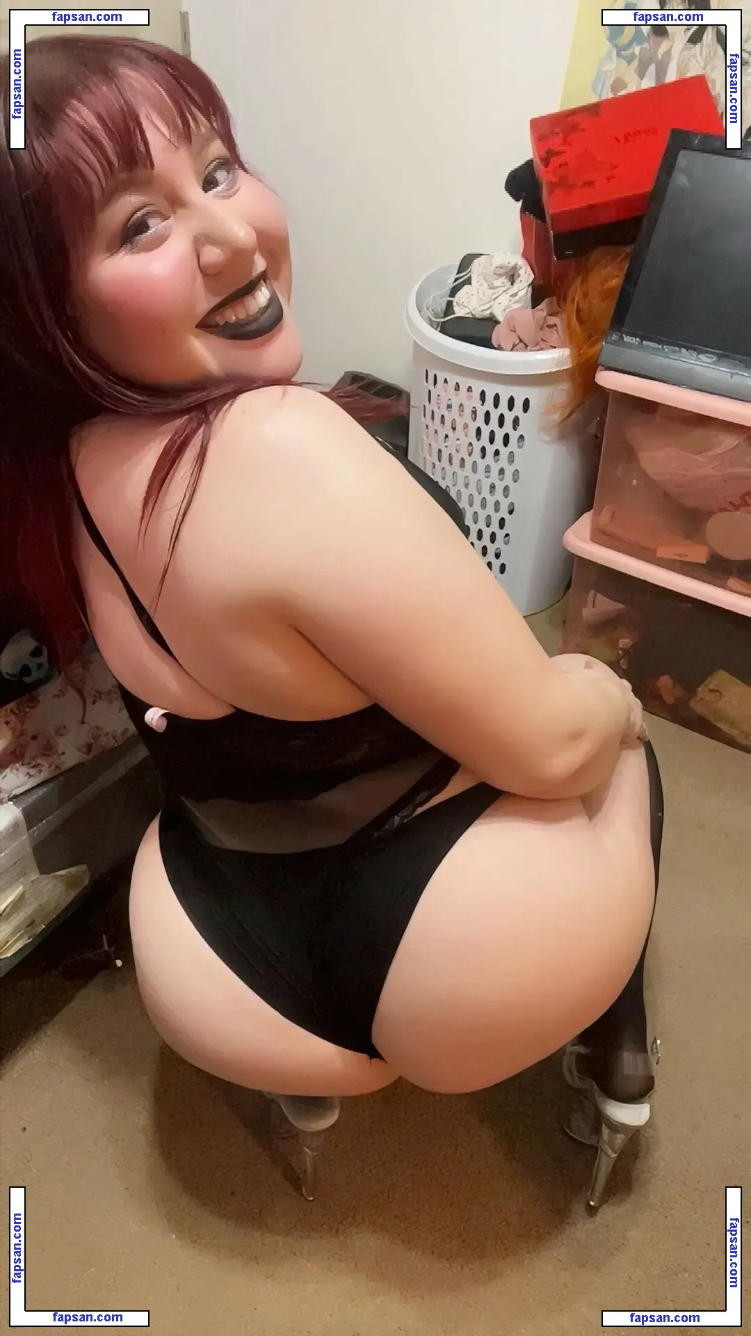 Oreocookieana голая фото #0001 с Онлифанс