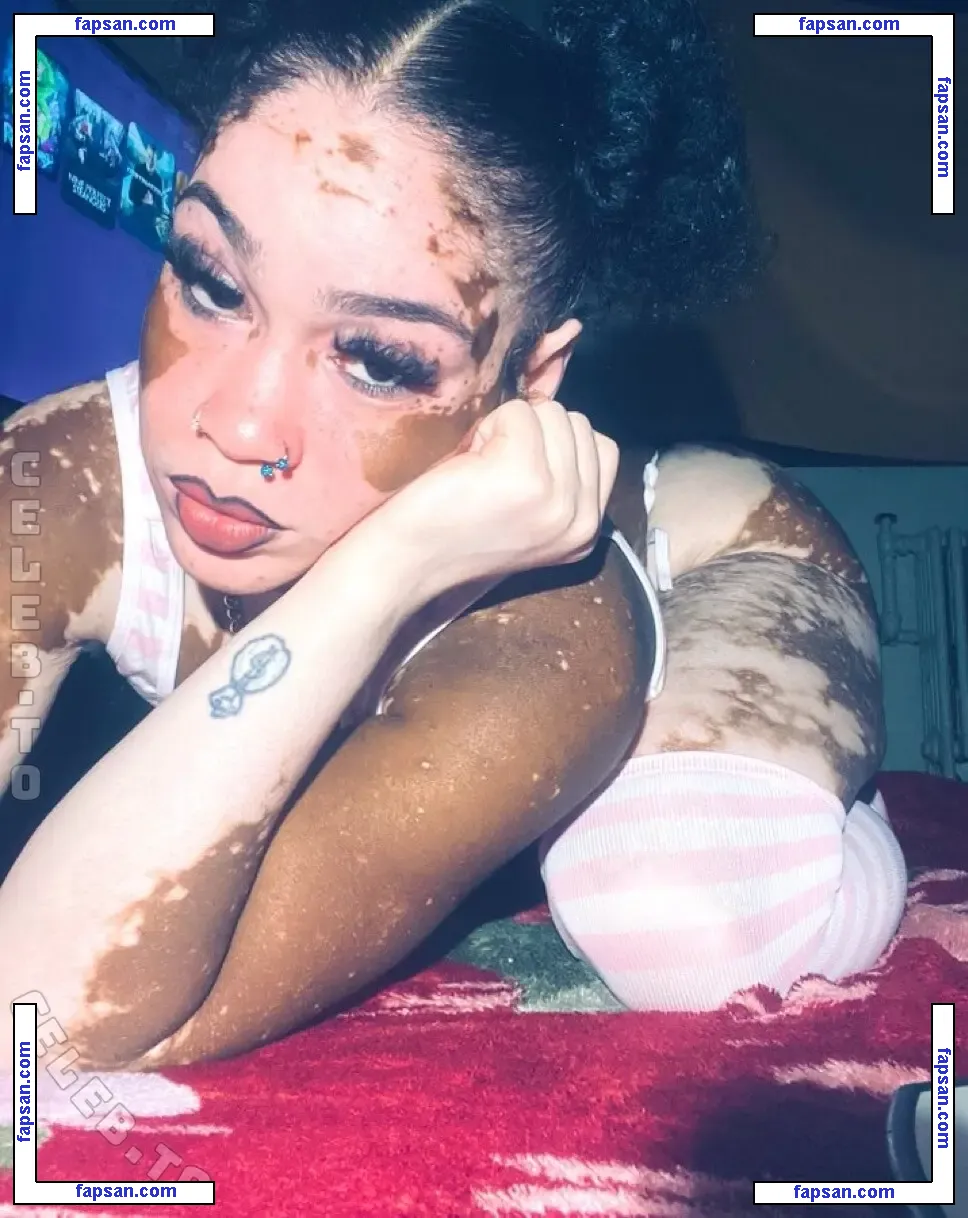 OREOMCFLURRY__xx голая фото #0008 с Онлифанс