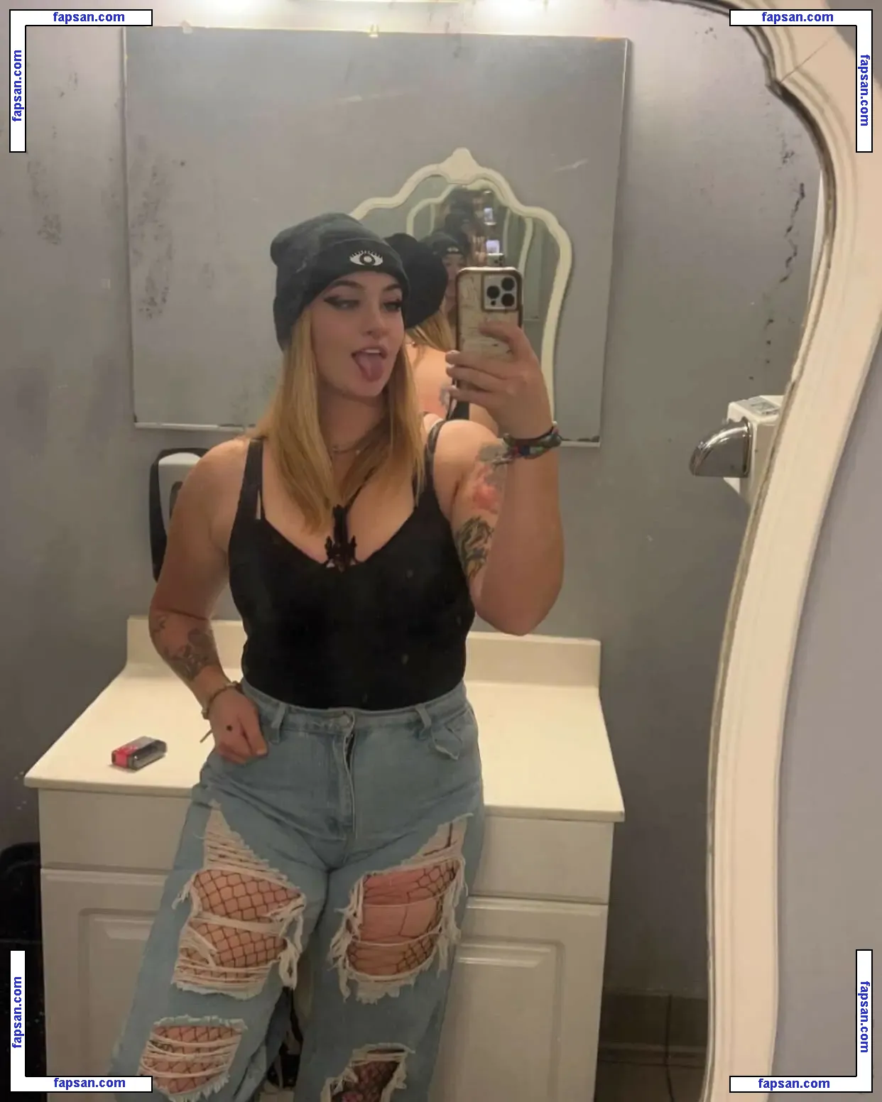 OrganicLiv nude photo #0008 from OnlyFans