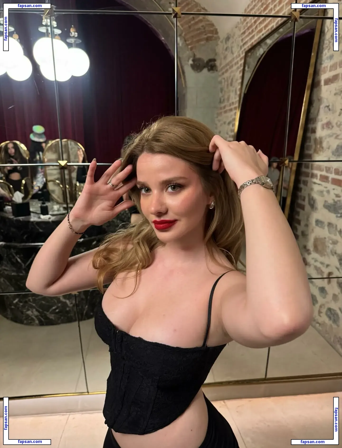 Oya Osmanağaoğlu nude photo #0012 from OnlyFans