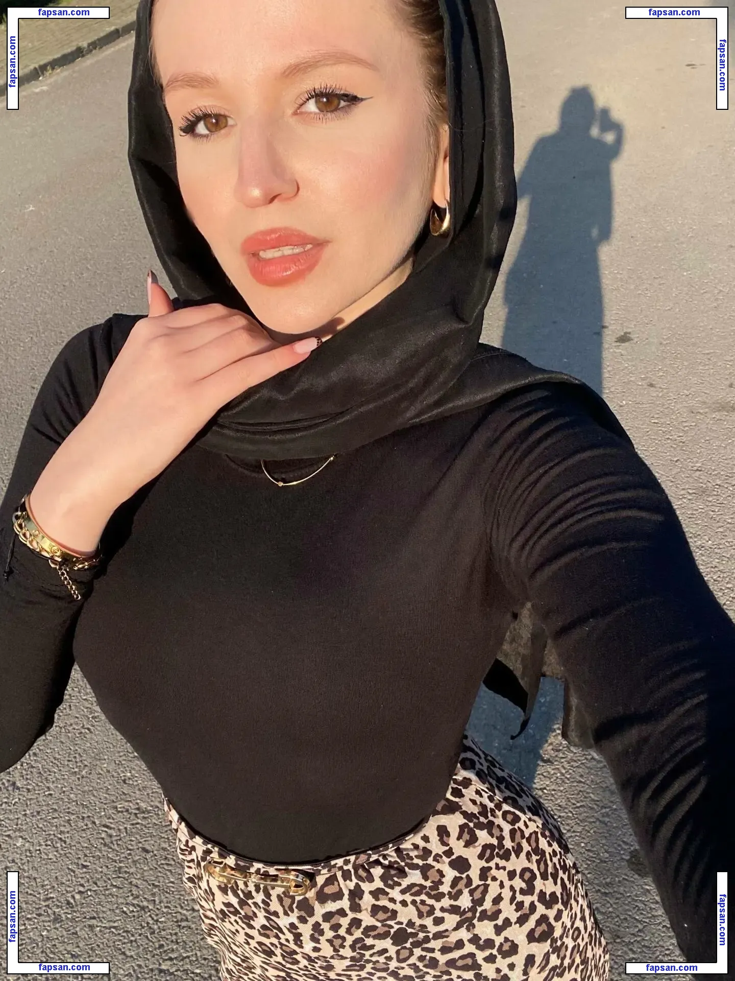 ozlemylzz nude photo #0012 from OnlyFans