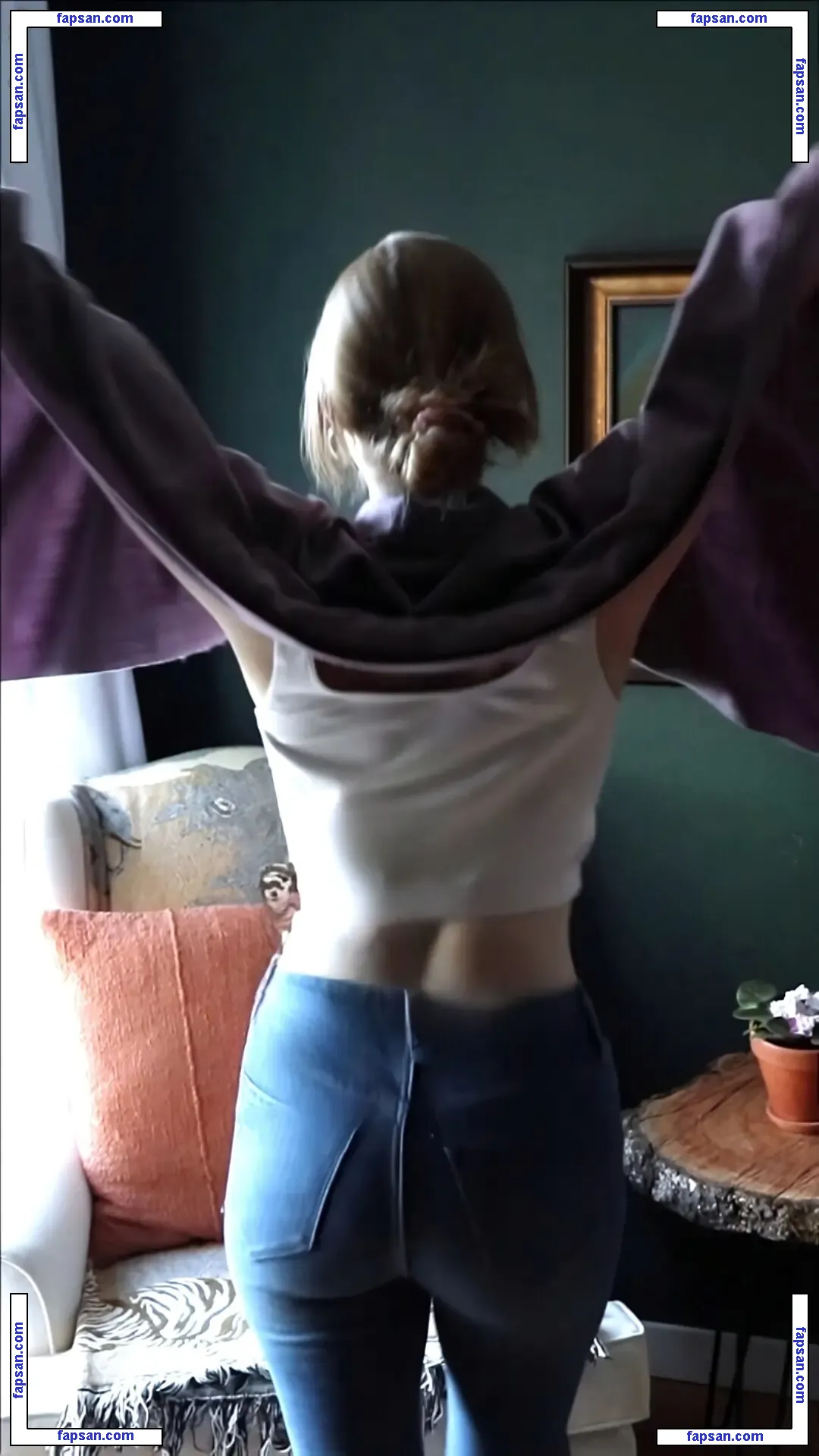Ozley ASMR nude photo #0012 from OnlyFans