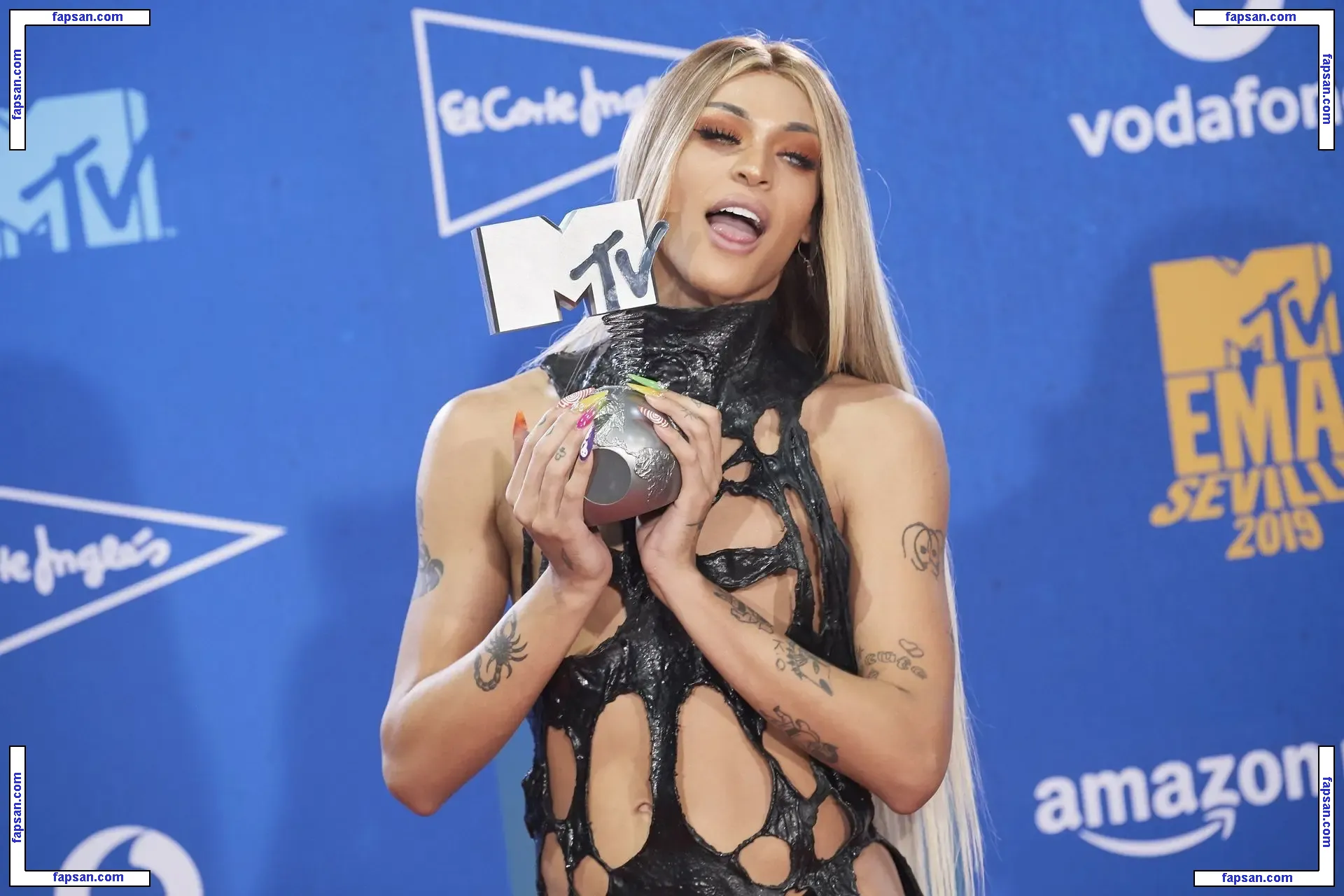 Pabllo Vittar nude photo #0003 from OnlyFans