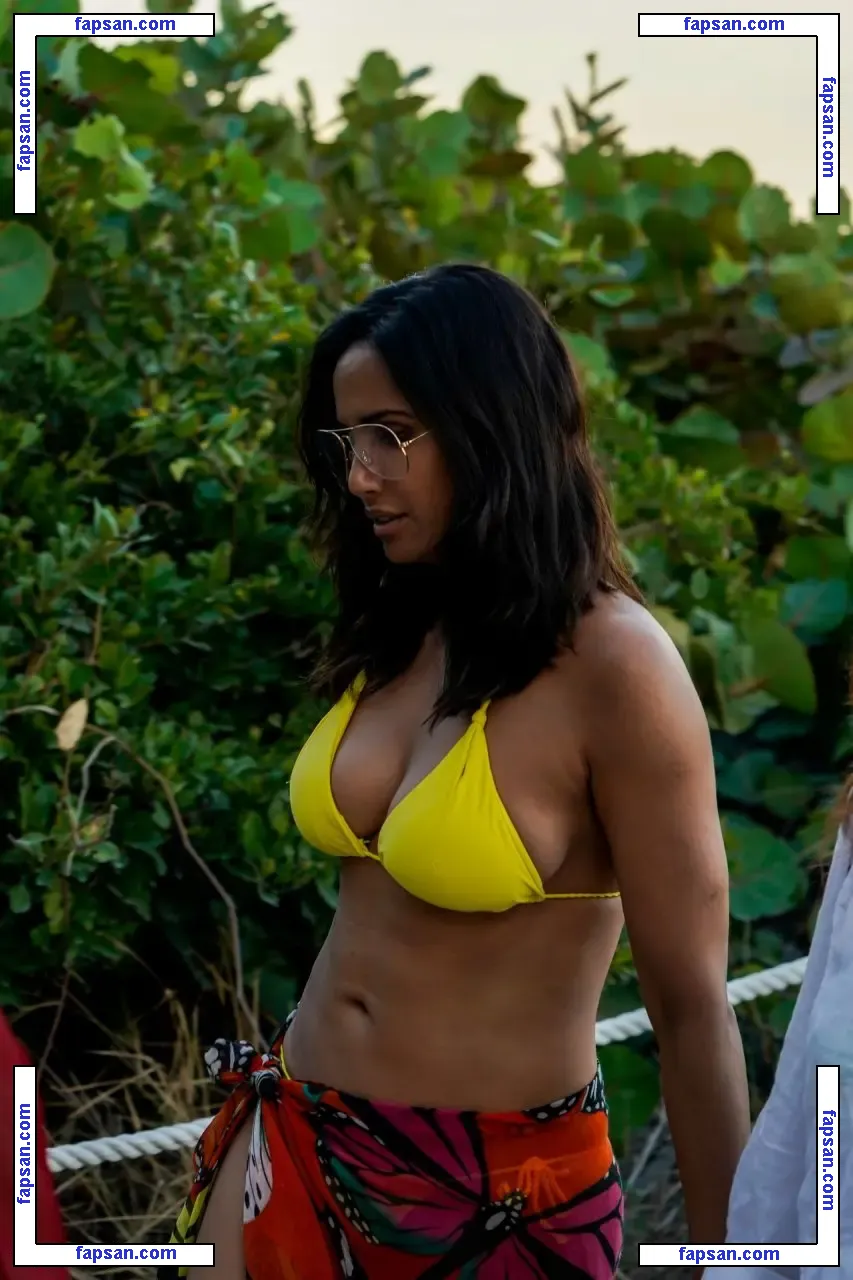 Padma Lakshmi nude photo #0318 from OnlyFans